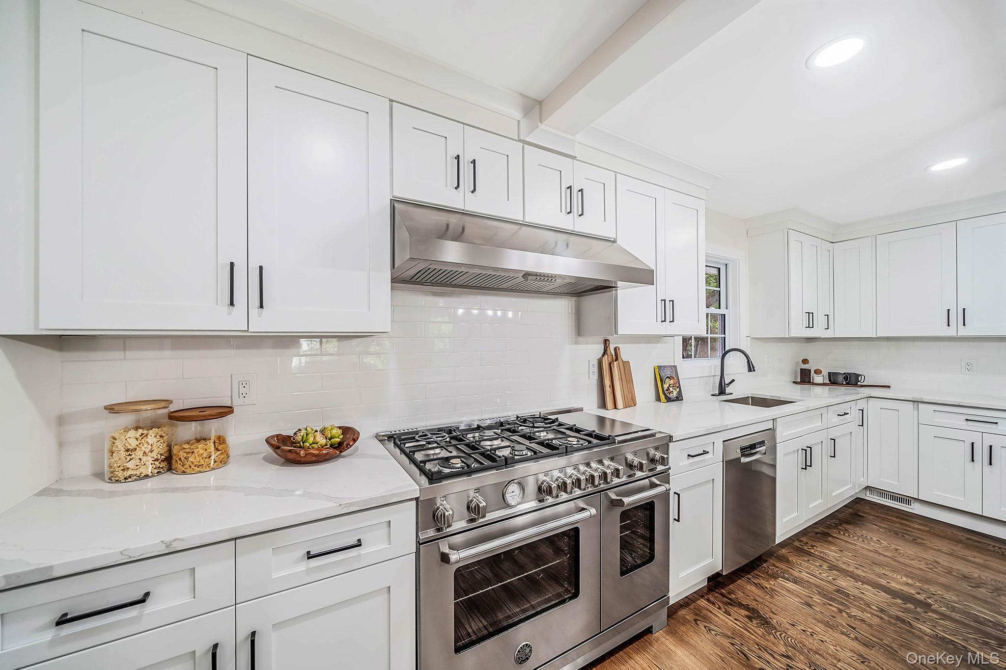 Single Family Crooked Hill Road  Suffolk County, NY 11743, MLS-1052550-9