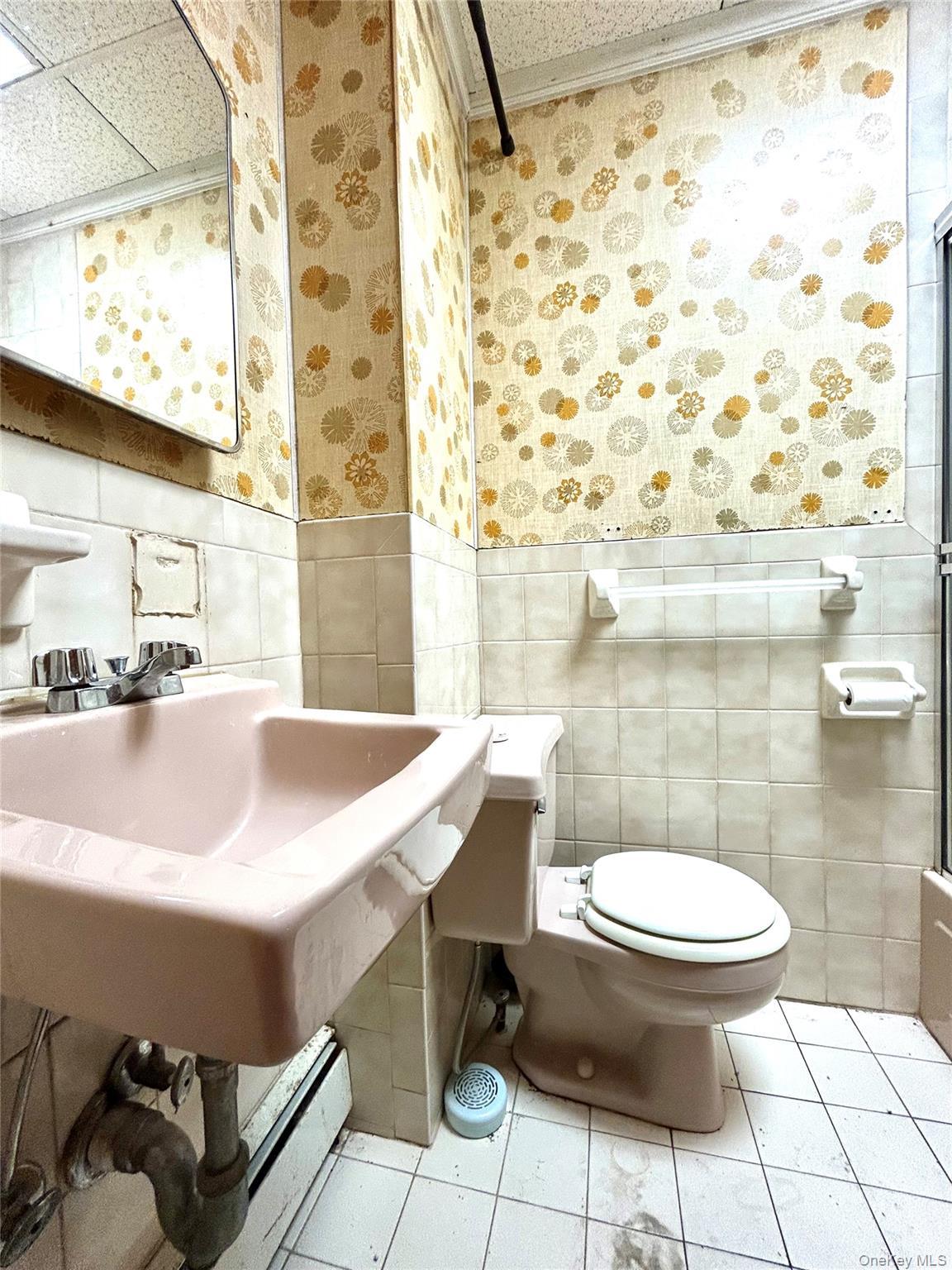 Single Family 56th Drive Queens, NY 11378, MLS-1052575-27
