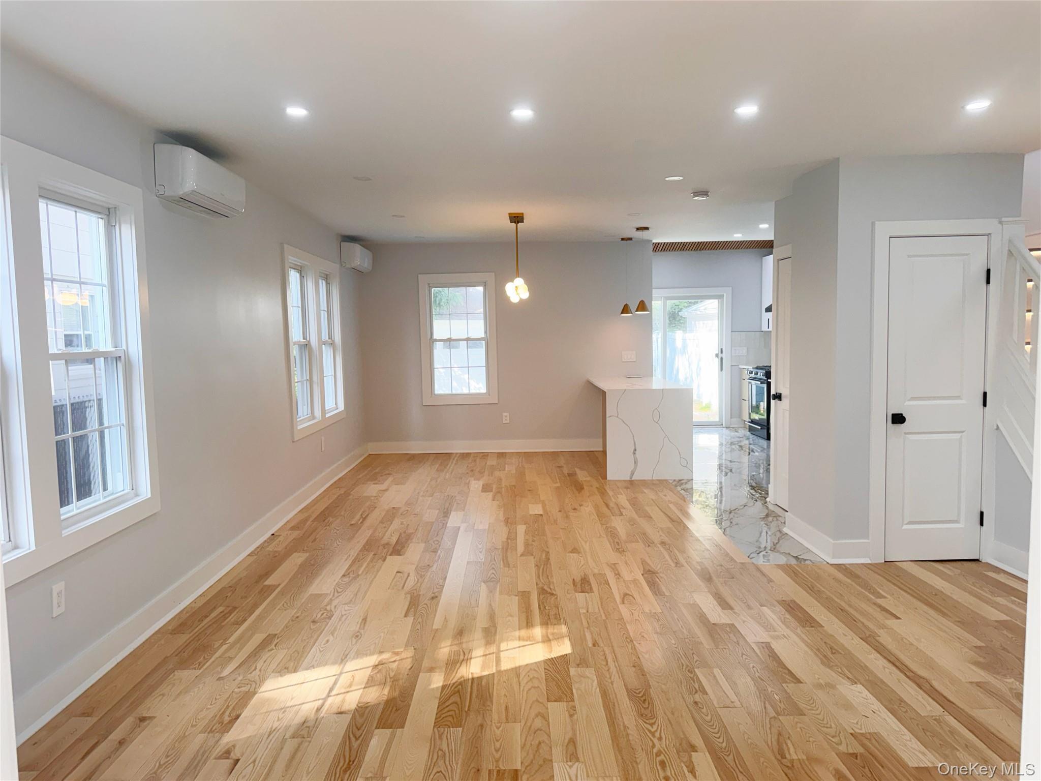 Single Family 209th Street Queens, NY 11361, MLS-1052596-4