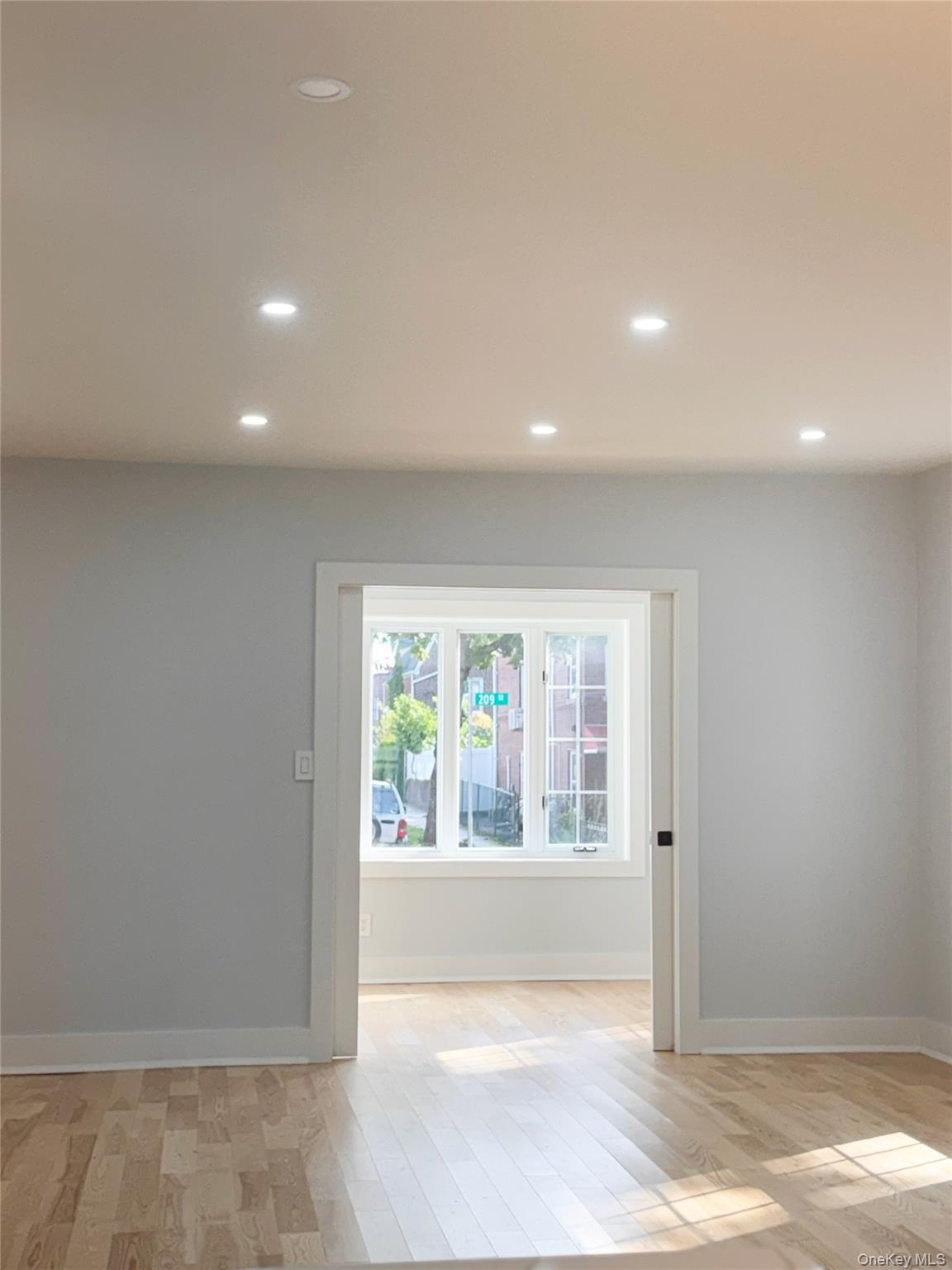 Single Family 209th Street Queens, NY 11361, MLS-1052596-8