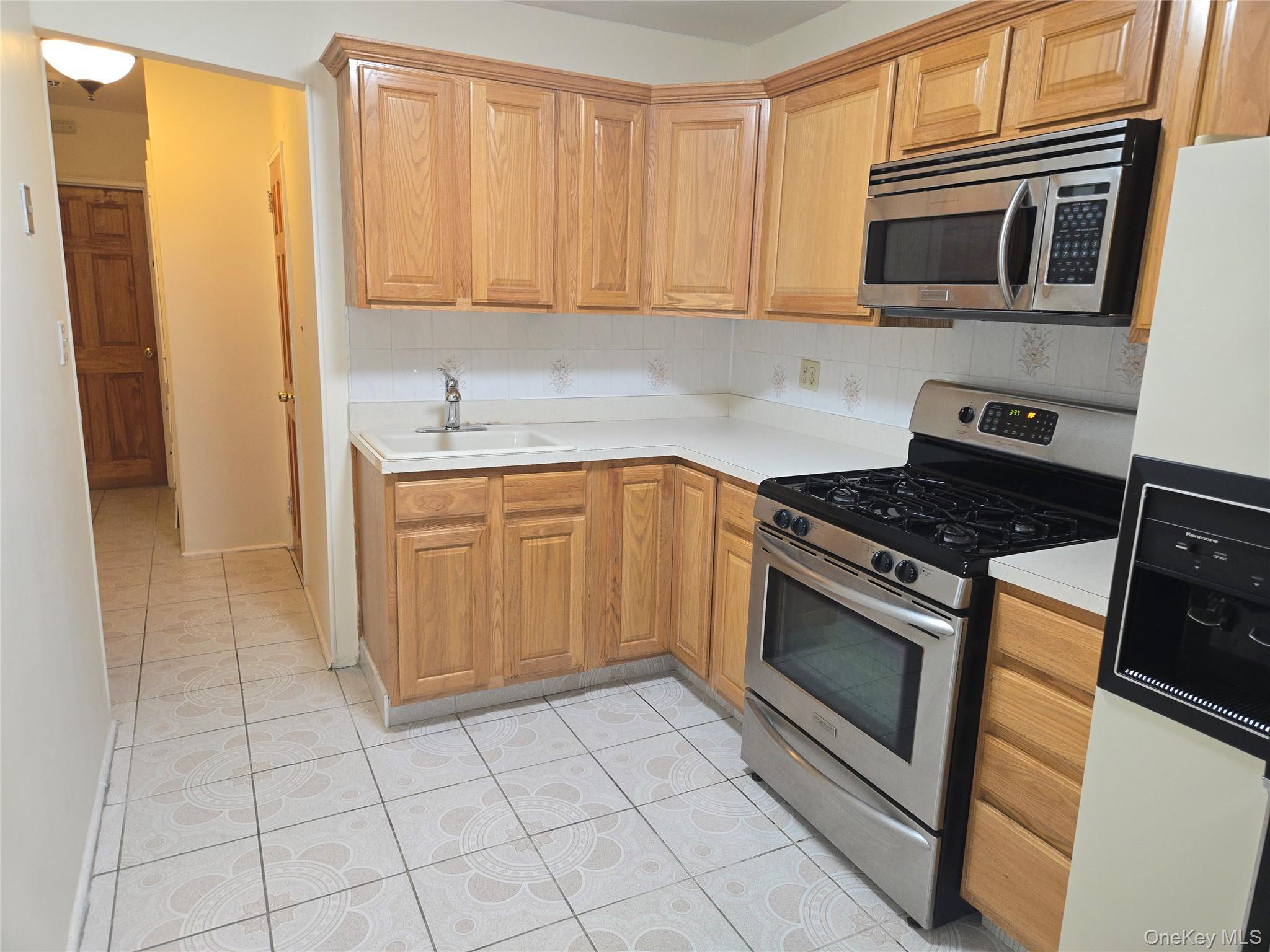 Apartment E 83rd Street Brooklyn, NY 11236, MLS-1052632-7