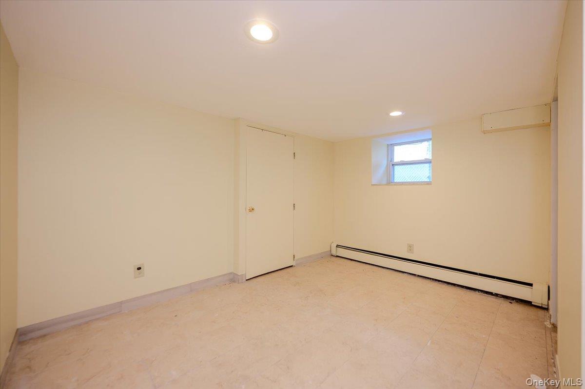 Single Family Edison Avenue Bronx, NY 10465, MLS-1052633-14