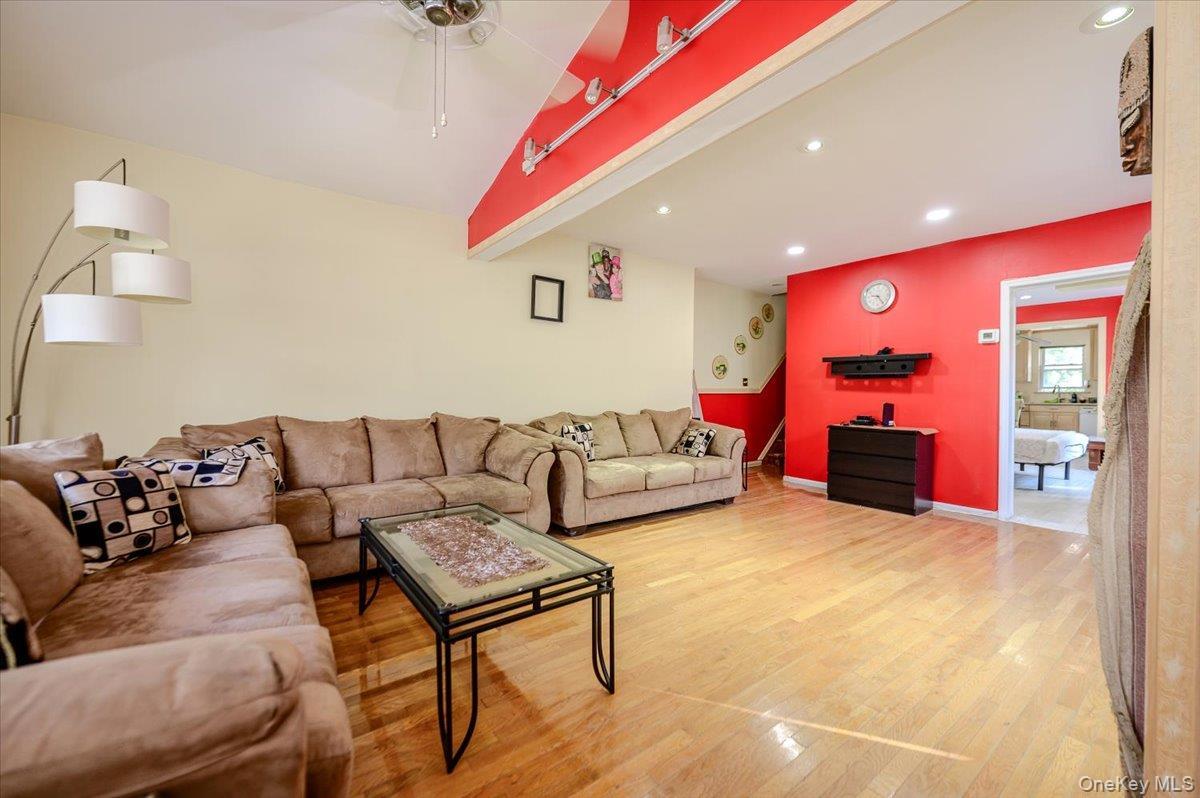 Single Family Edison Avenue Bronx, NY 10465, MLS-1052633-2
