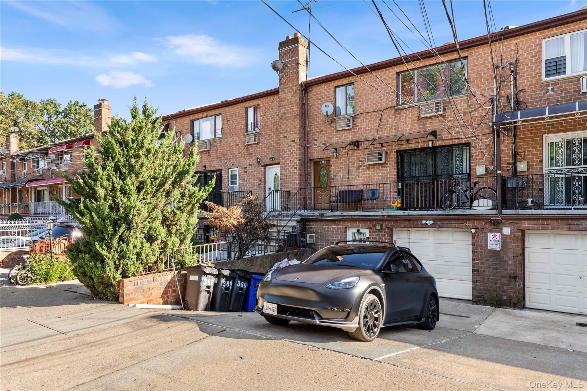 Single Family Balcom Avenue Bronx, NY 10465, MLS-1052640-3