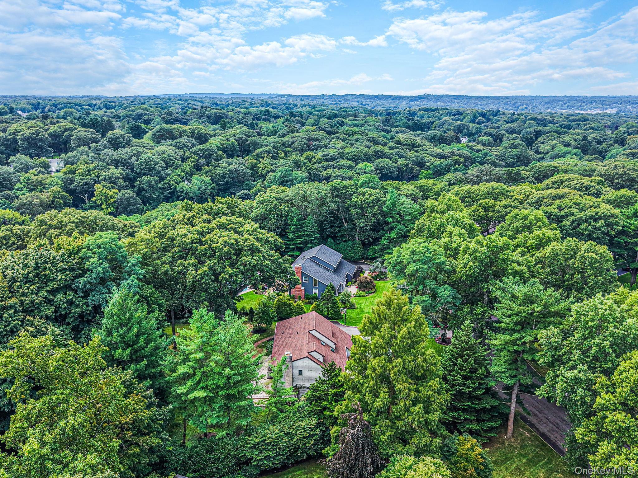 Single Family Kroft Court  Suffolk County, NY 11743, MLS-1052664-41