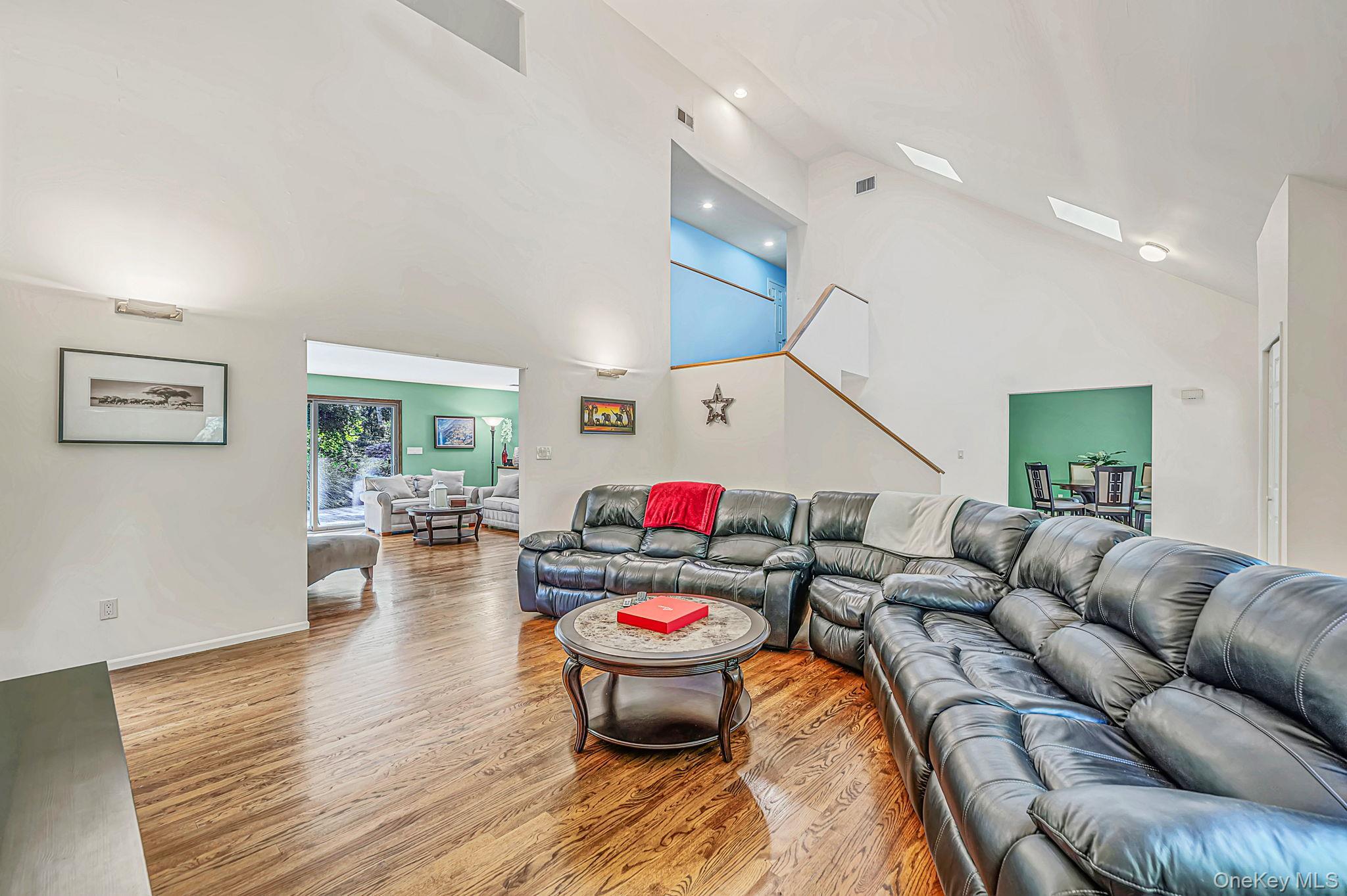 Single Family Kroft Court  Suffolk County, NY 11743, MLS-1052664-6
