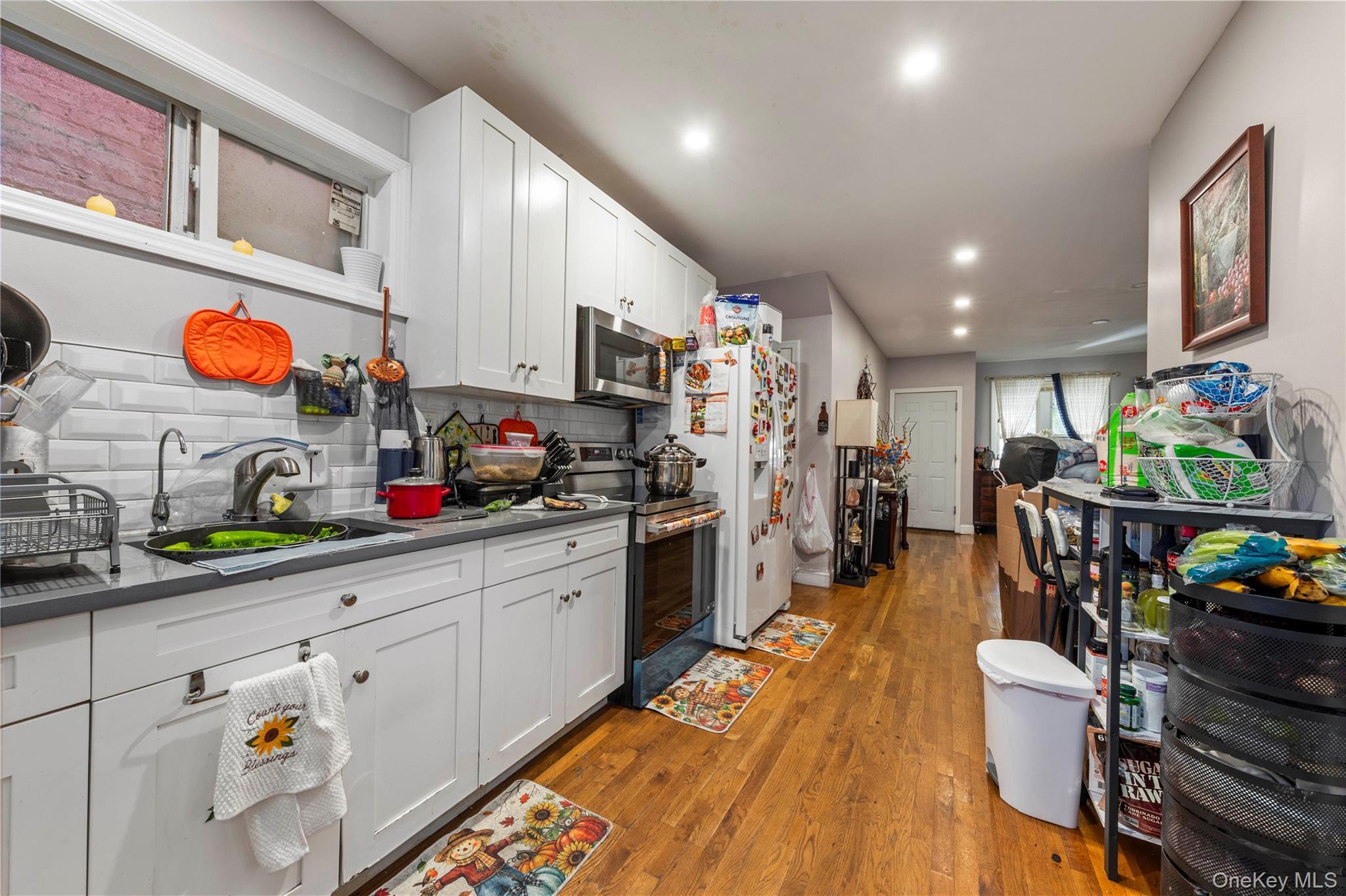 Single Family Phelan Place  Bronx, NY 10453, MLS-1052665-10