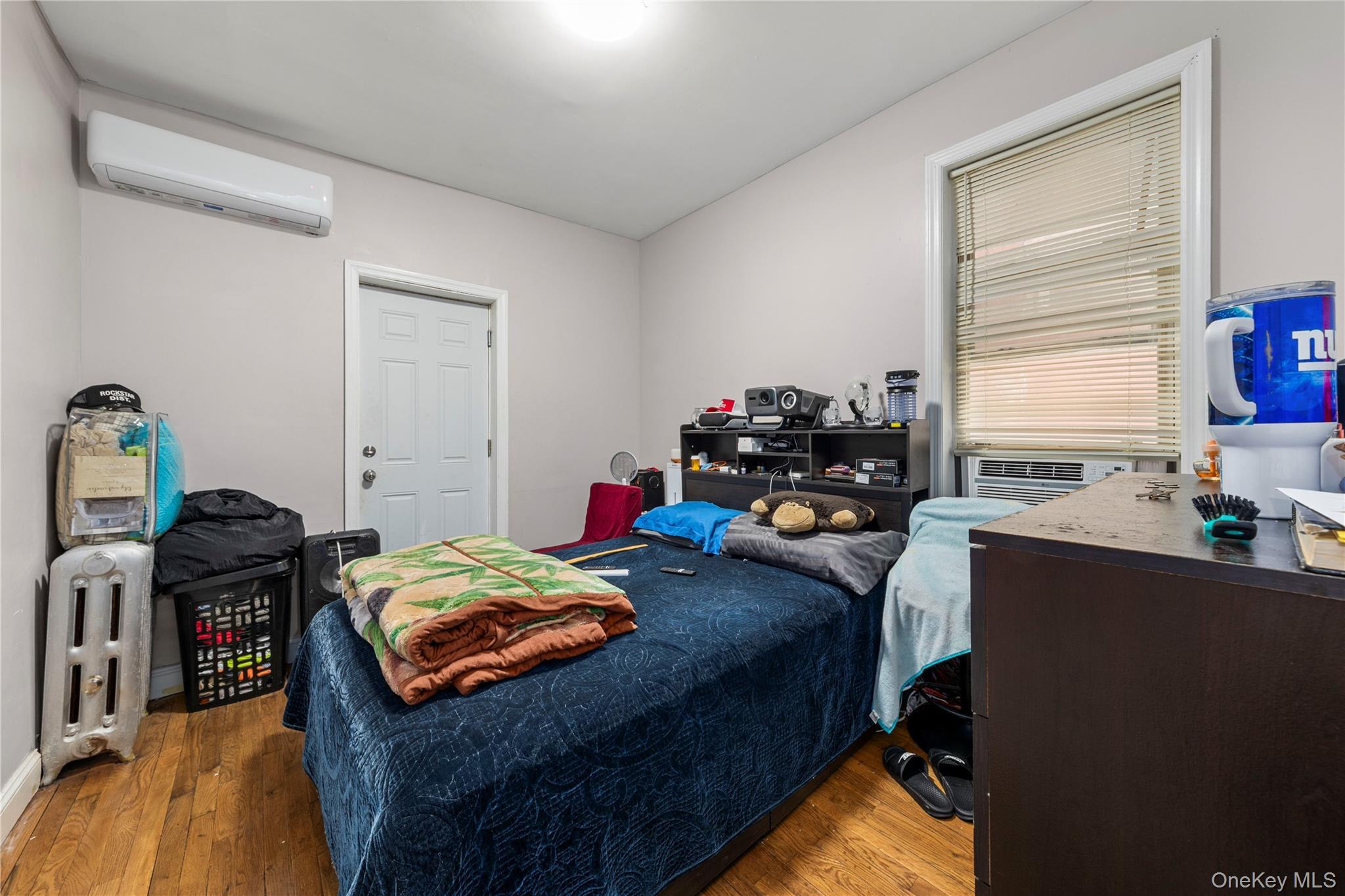 Single Family Phelan Place  Bronx, NY 10453, MLS-1052665-12