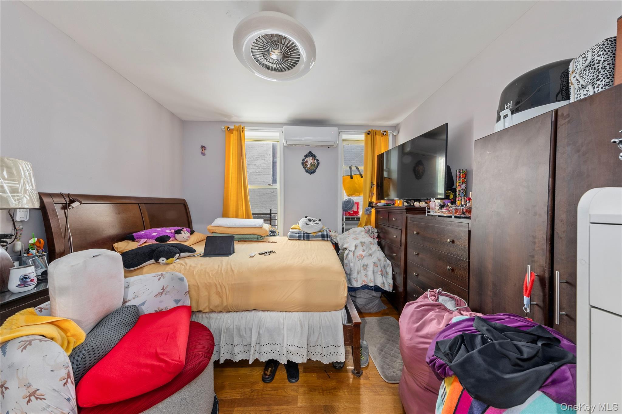 Single Family Phelan Place  Bronx, NY 10453, MLS-1052665-9