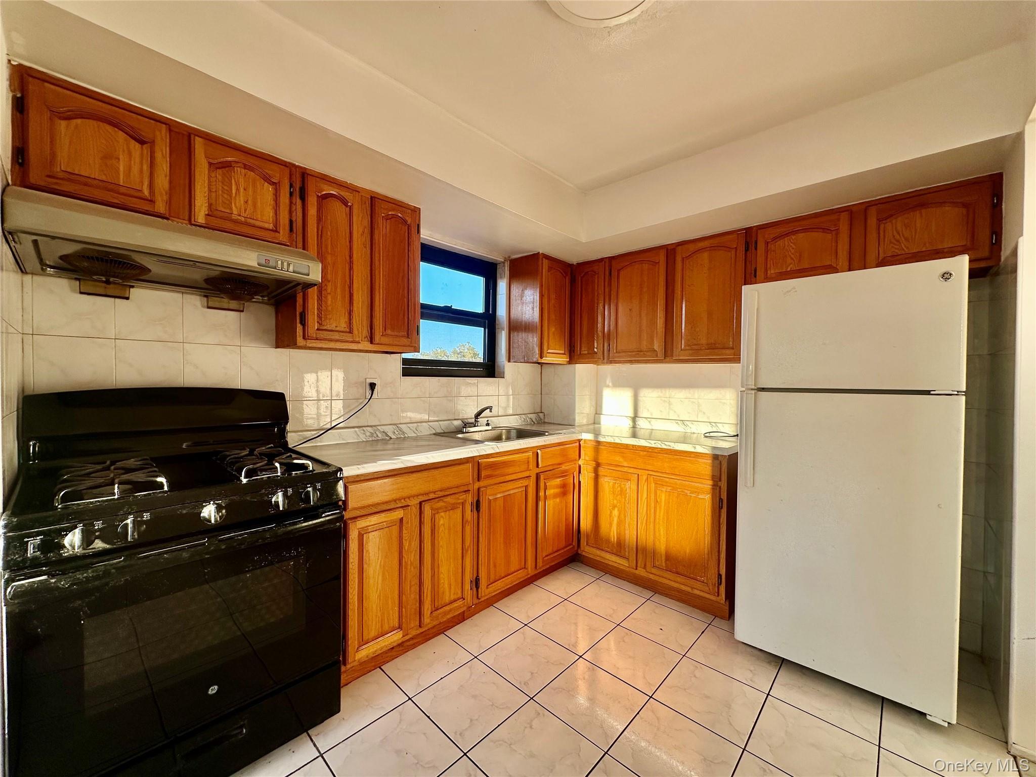 Single Family 154th Place Queens, NY 11355, MLS-1052666-2