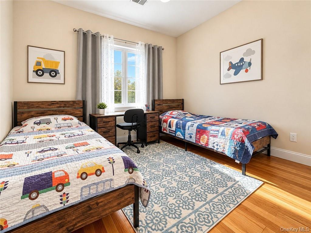 Single Family Eltingville Boulevard Staten Island, NY 10312, MLS-1052682-13