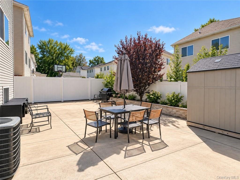 Single Family Eltingville Boulevard Staten Island, NY 10312, MLS-1052682-19