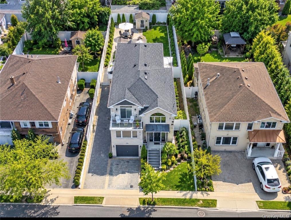 Single Family Eltingville Boulevard  Staten Island, NY 10312, MLS-1052682-20