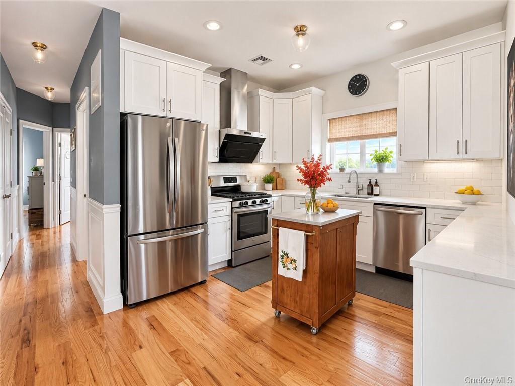 Single Family Eltingville Boulevard Staten Island, NY 10312, MLS-1052682-7