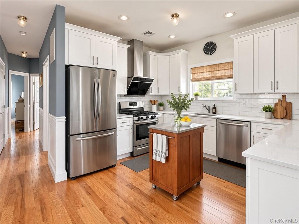 Single Family Eltingville Boulevard Staten Island, NY 10312, MLS-1052682-8