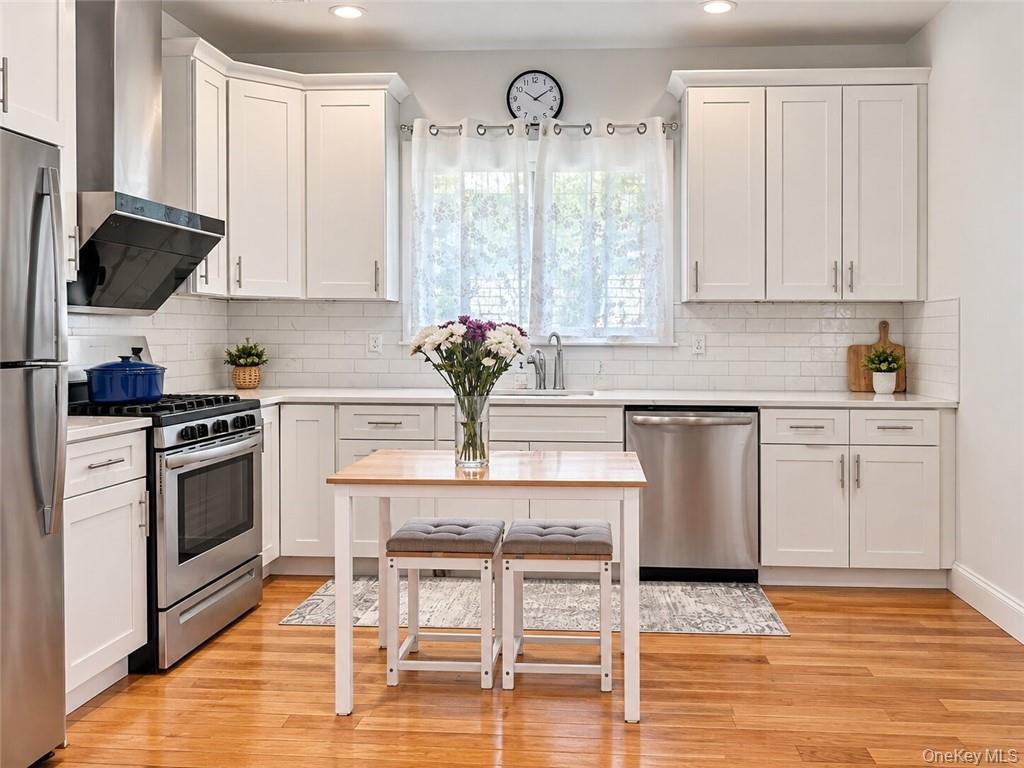 Single Family Eltingville Boulevard Staten Island, NY 10312, MLS-1052682-9