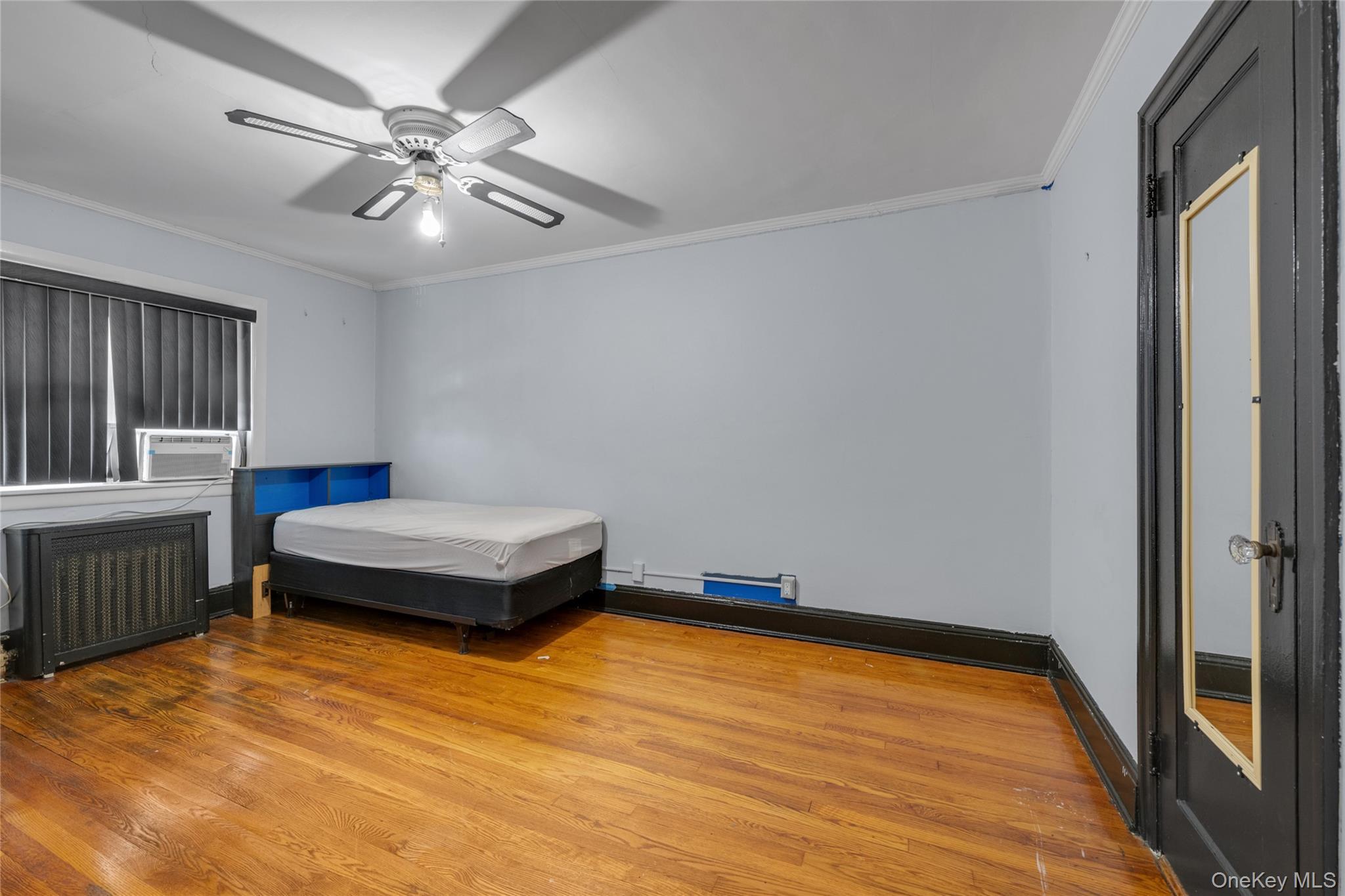 Single Family 64th Street Queens, NY 11377, MLS-1052701-11