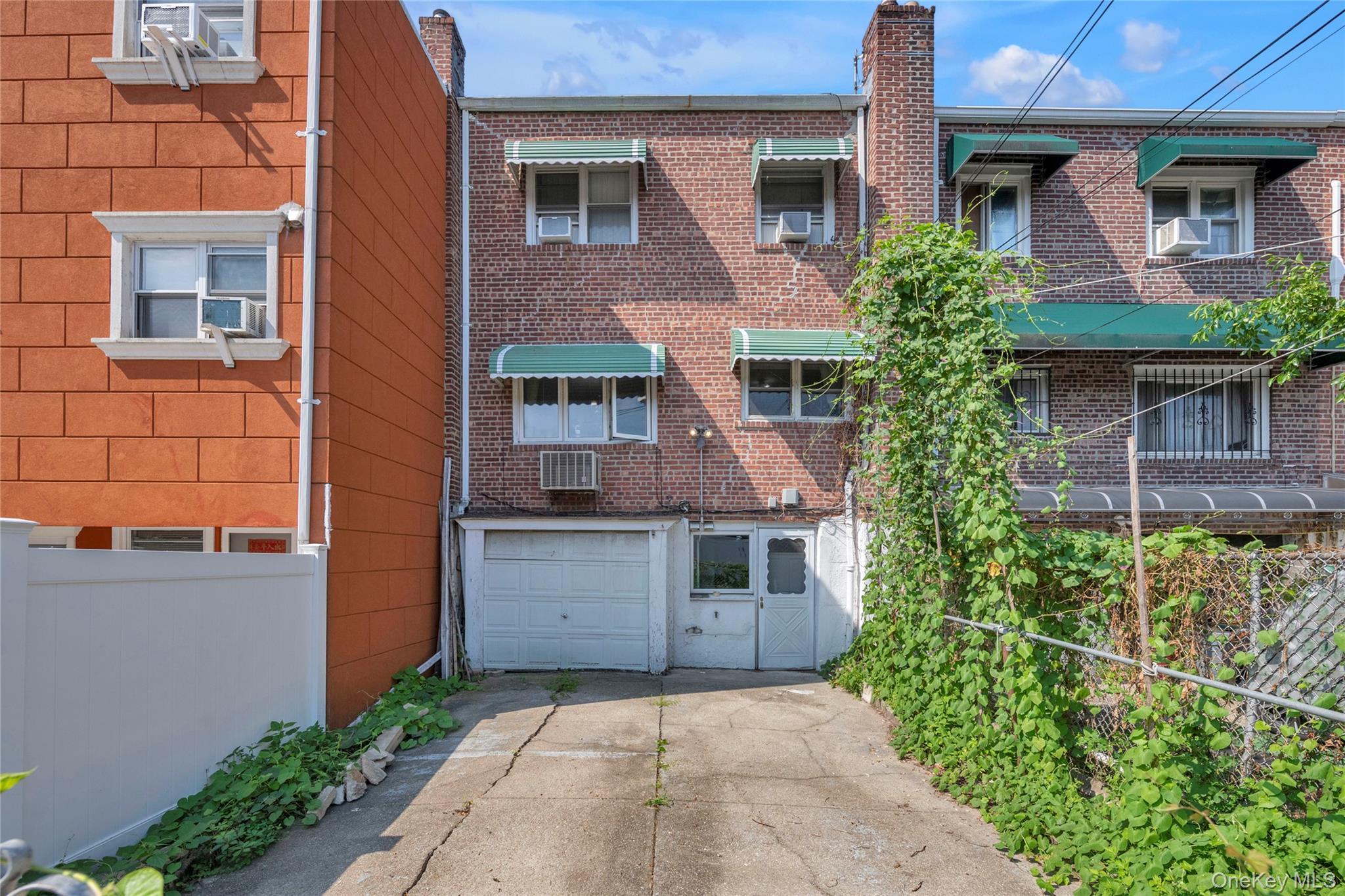 Single Family 64th Street  Queens, NY 11377, MLS-1052701-16