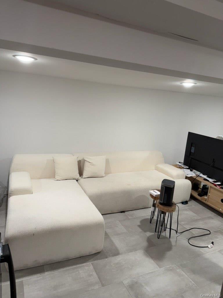 Apartment Bainbridge Avenue Bronx, NY 10458, MLS-1052702-5