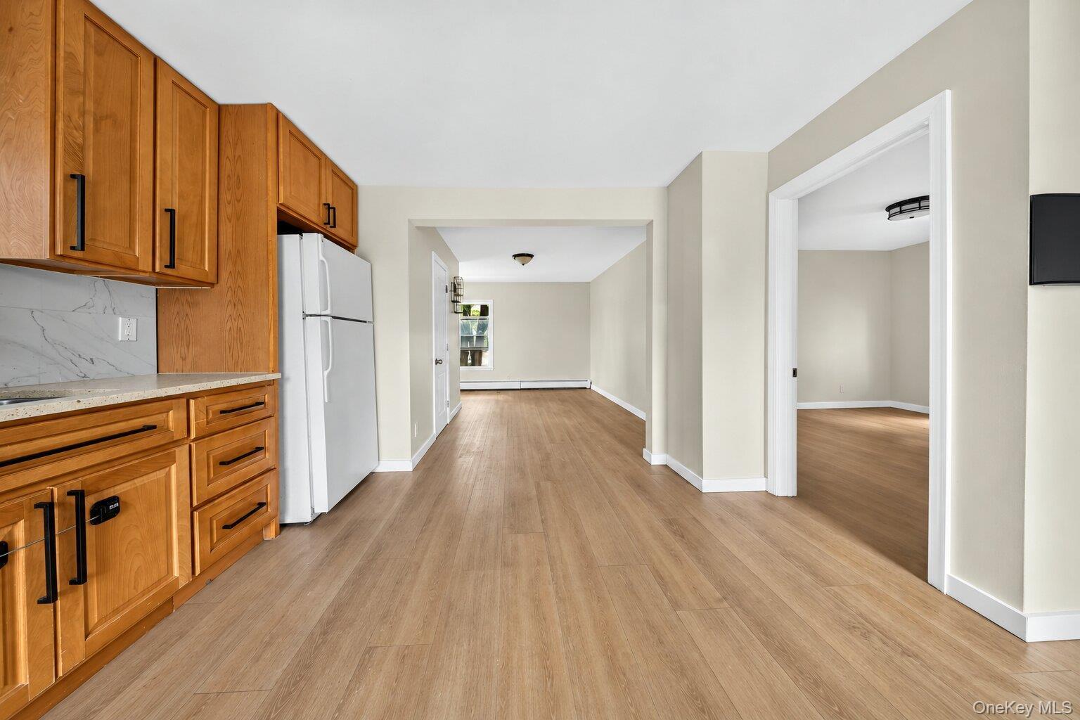 Single Family Elm Avenue Nassau County, NY 11550, MLS-1052710-28