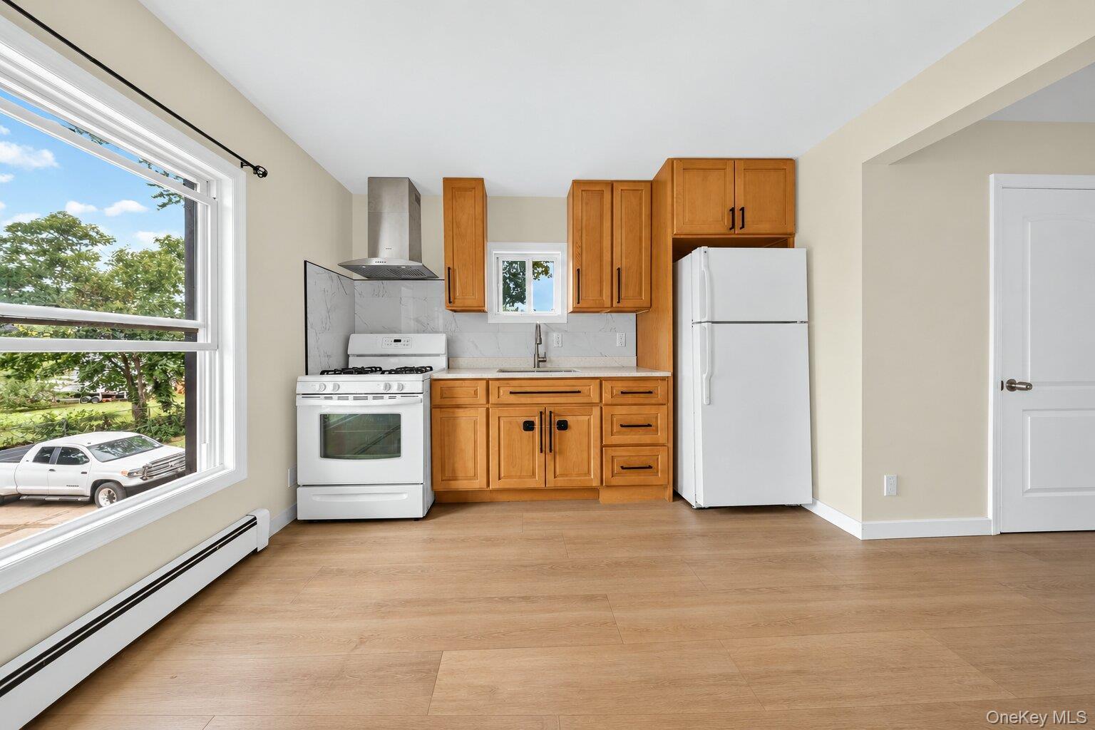 Single Family Elm Avenue Nassau County, NY 11550, MLS-1052710-29