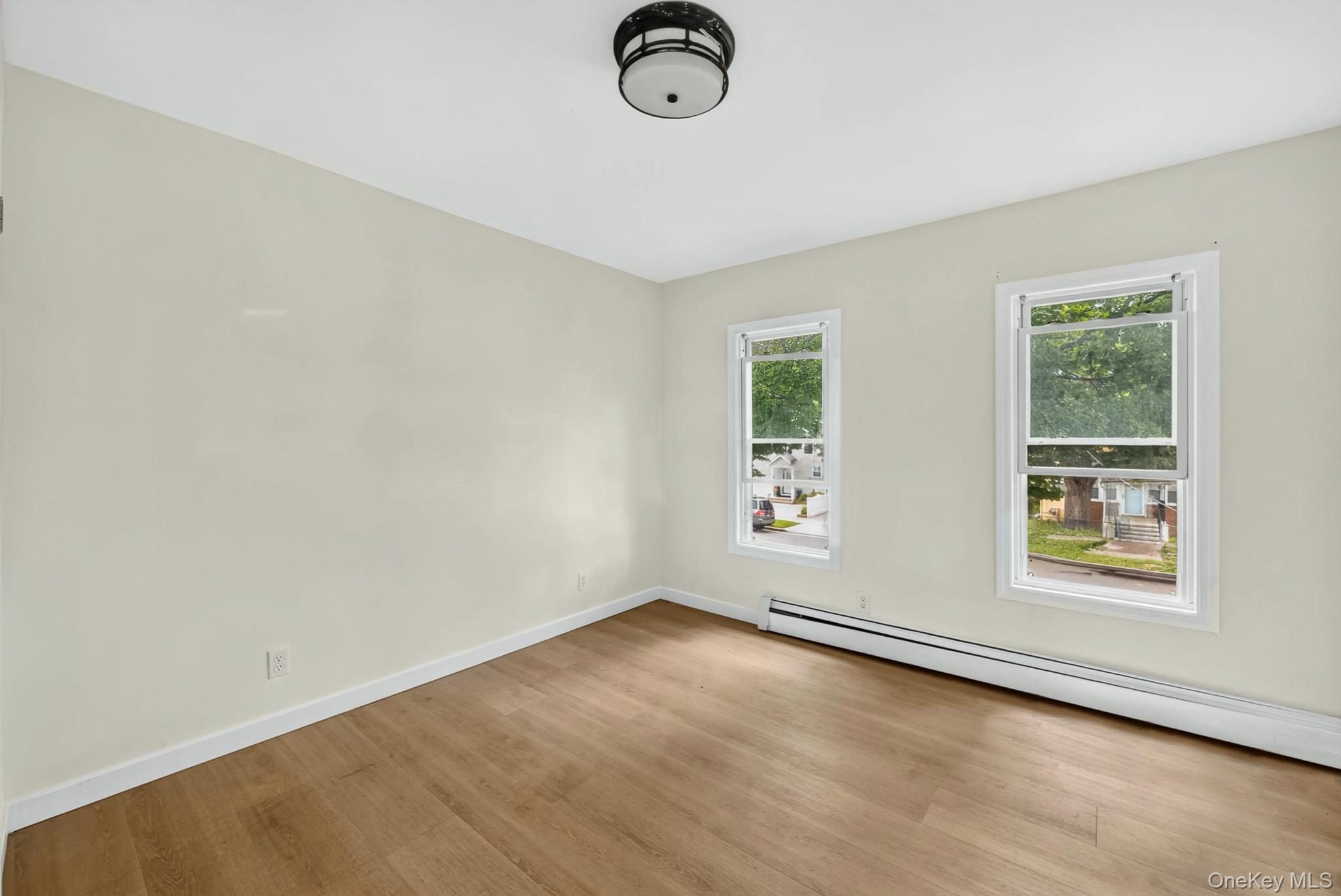 Single Family Elm Avenue Nassau County, NY 11550, MLS-1052710-33