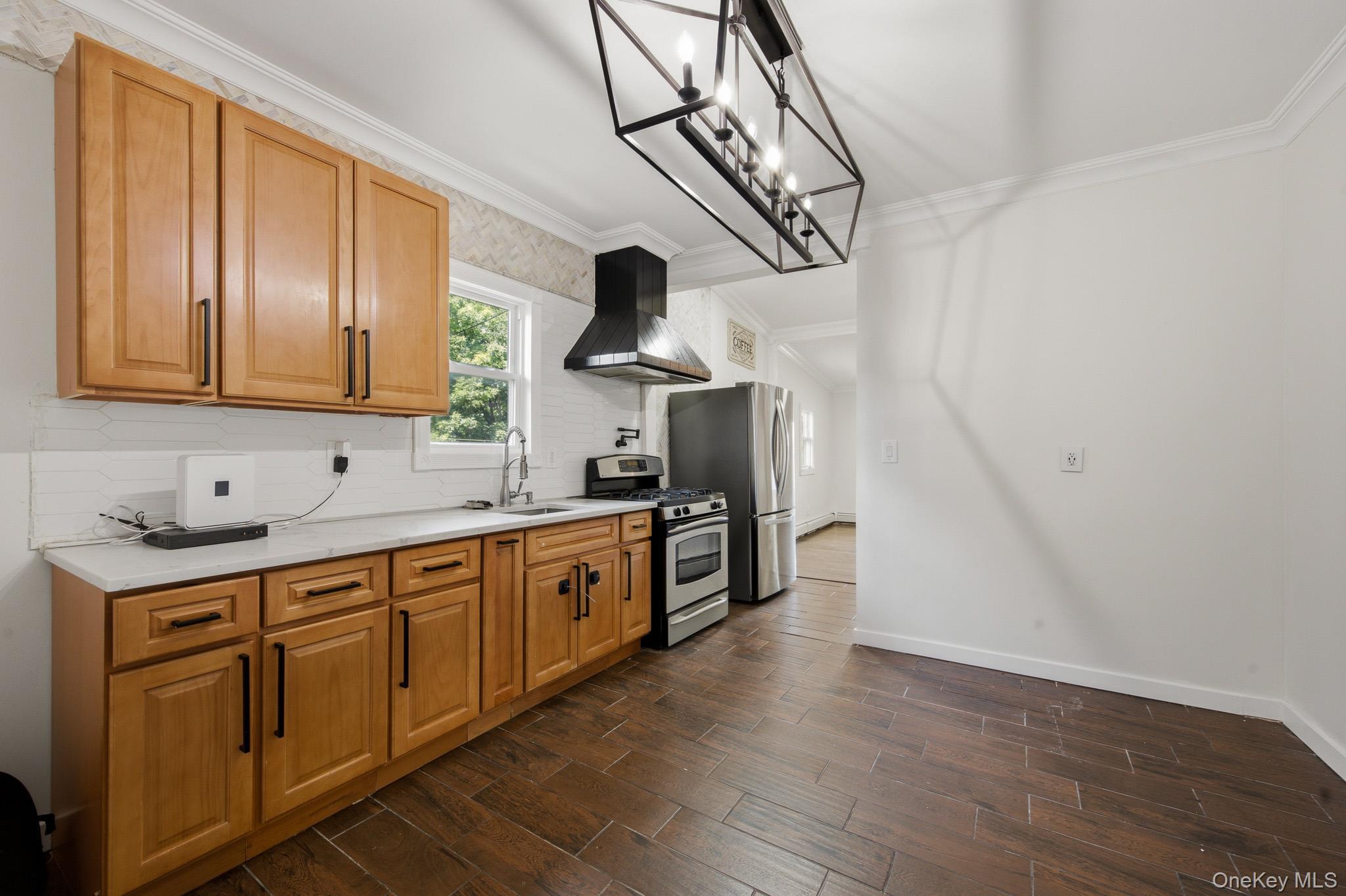 Single Family Elm Avenue Nassau County, NY 11550, MLS-1052710-4
