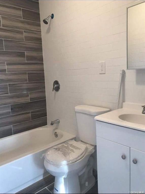 Single Family Holland Avenue  Bronx, NY 10462, MLS-1052715-15