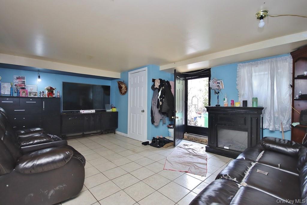 Single Family Highland Avenue Rockland County, NY 10901, MLS-1052723-21