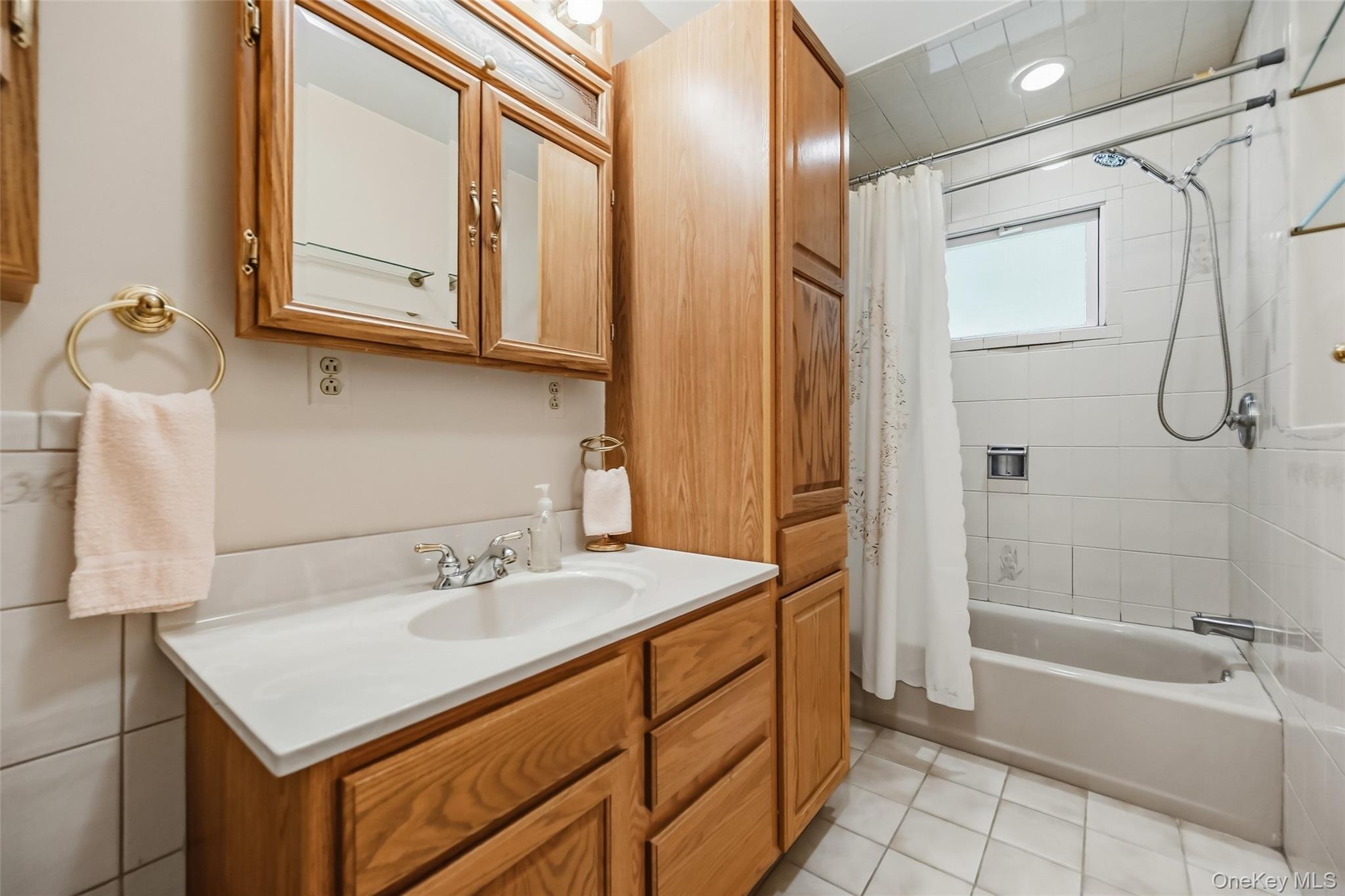 Single Family Orange Terrace Orange County, NY 10940, MLS-1052724-21