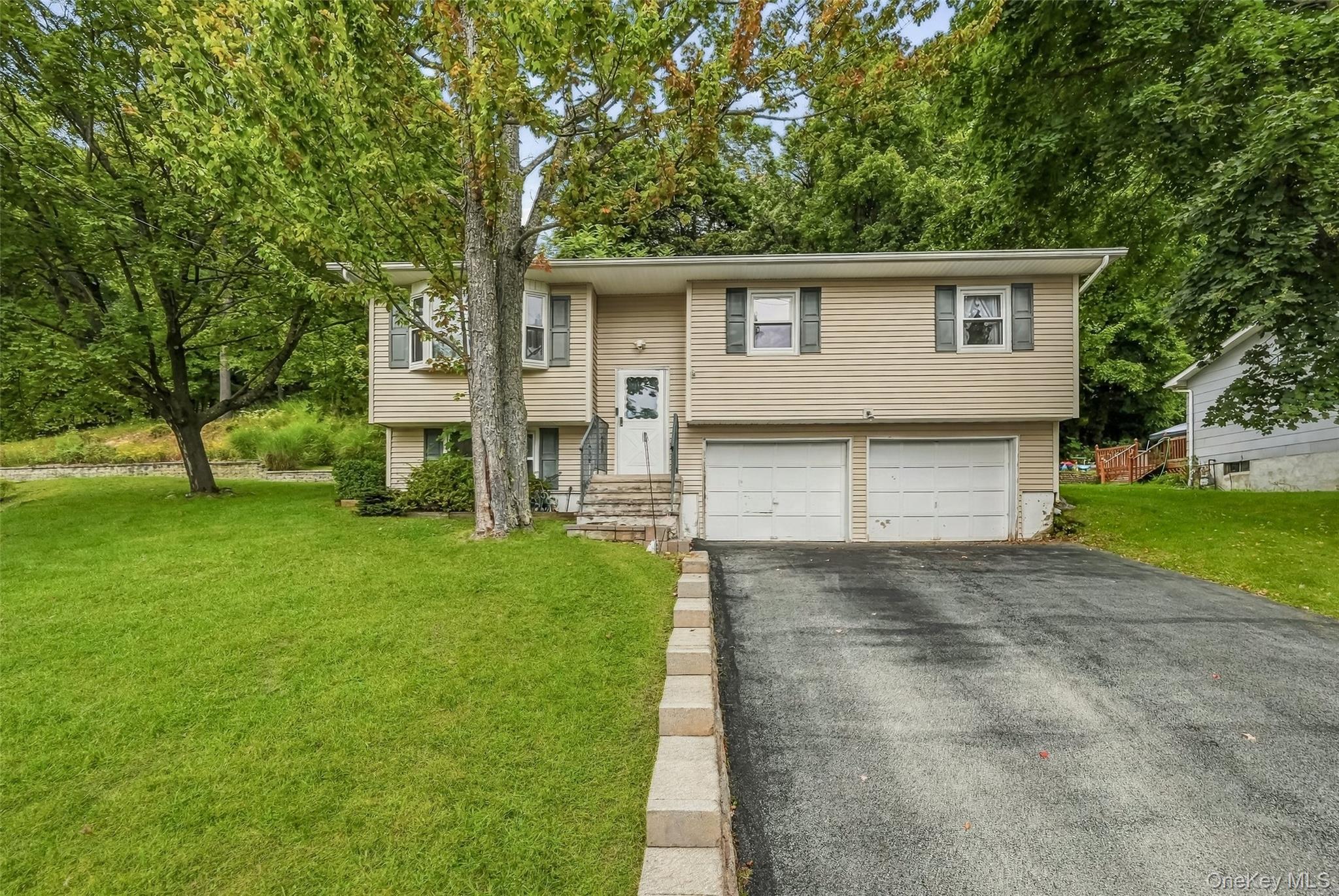 Single Family Orange Terrace Orange County, NY 10940, MLS-1052724-29