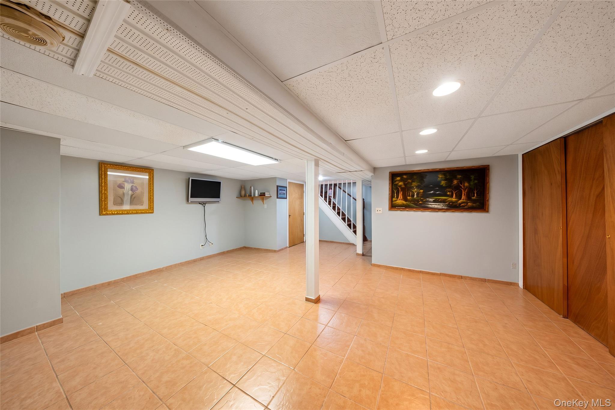 Single Family Nevada Street  Nassau County, NY 11801, MLS-1052749-32