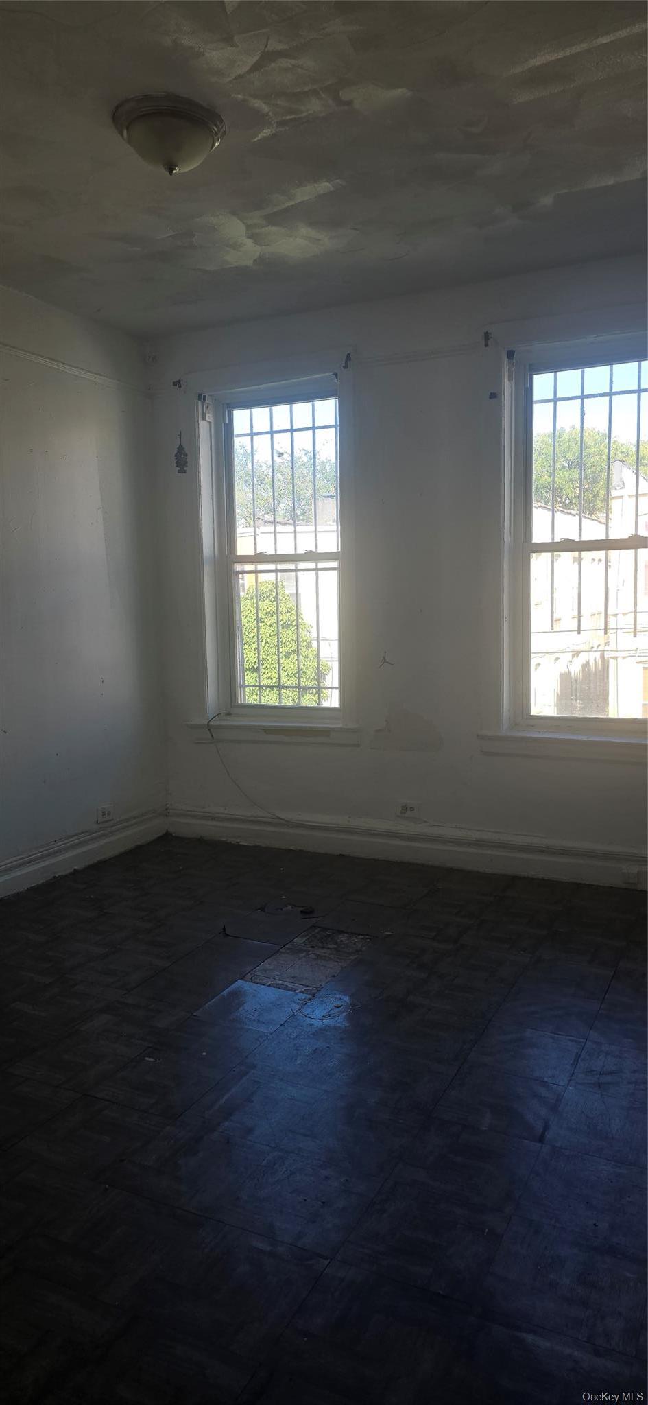 Single Family Elder Avenue Bronx, NY 10472, MLS-1052756-3