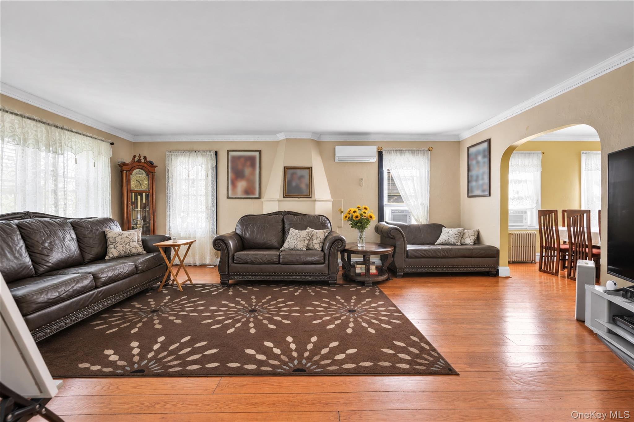 Single Family Charlecote Ridge Queens, NY 11432, MLS-1052788-11