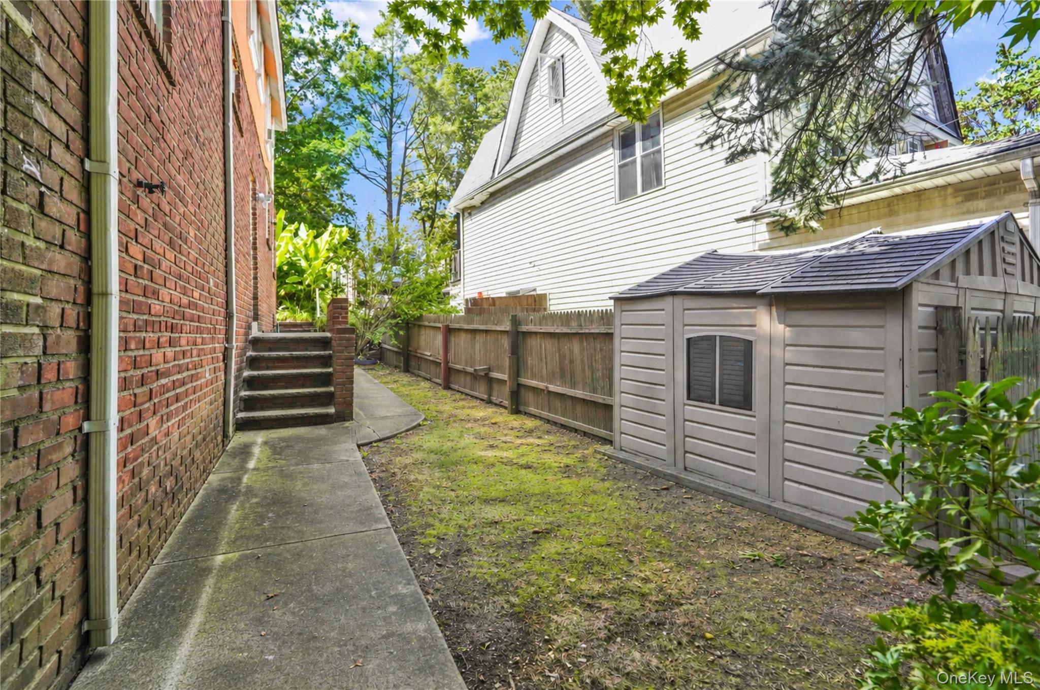 Single Family Charlecote Ridge Queens, NY 11432, MLS-1052788-40