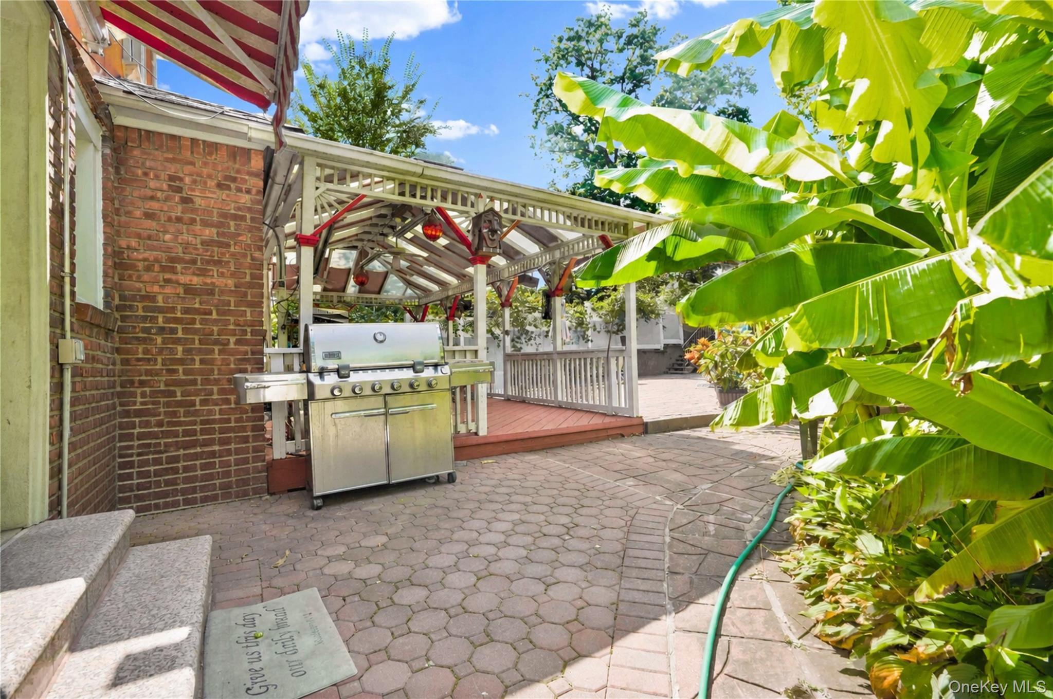 Single Family Charlecote Ridge Queens, NY 11432, MLS-1052788-41