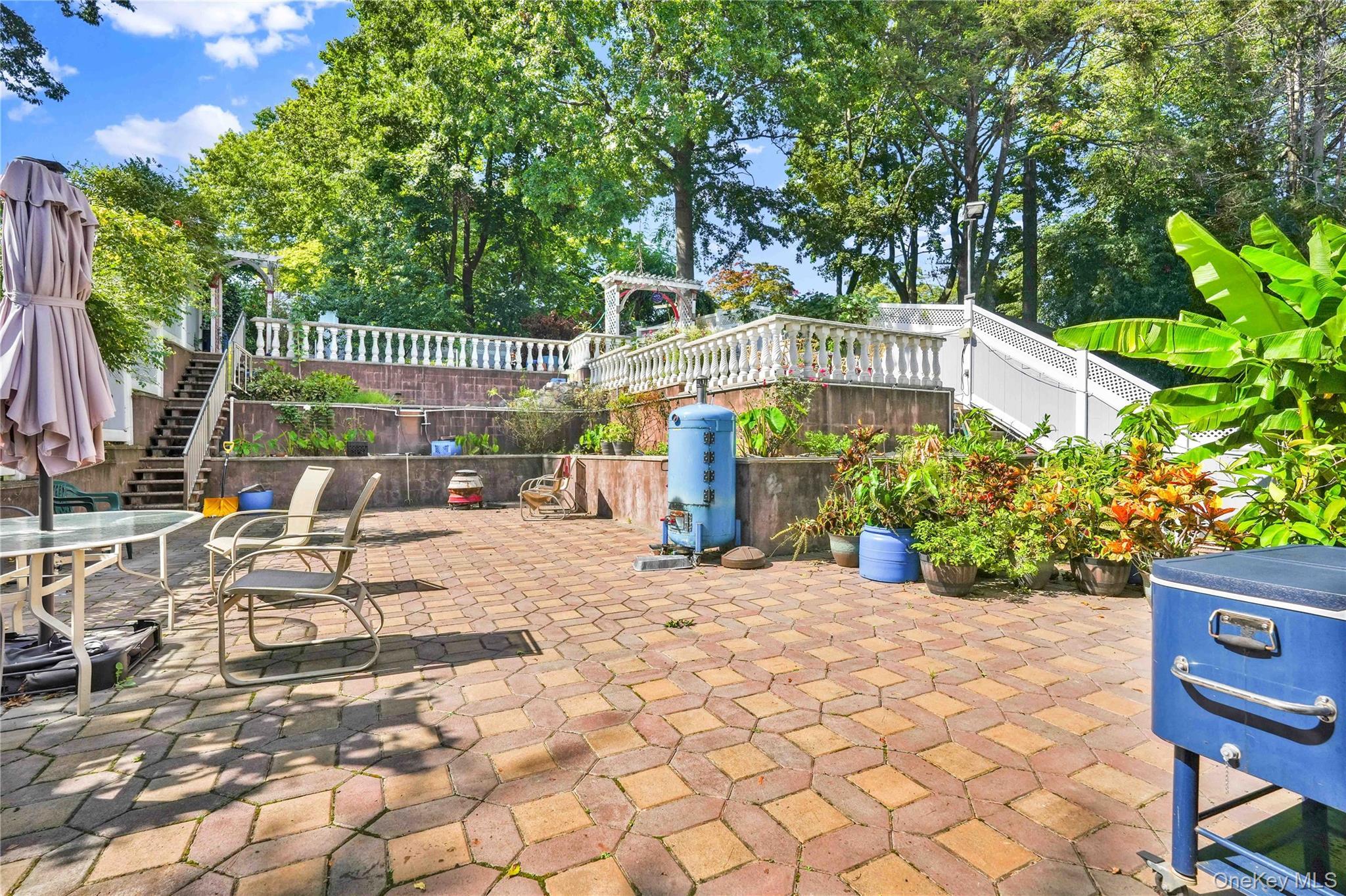 Single Family Charlecote Ridge Queens, NY 11432, MLS-1052788-43