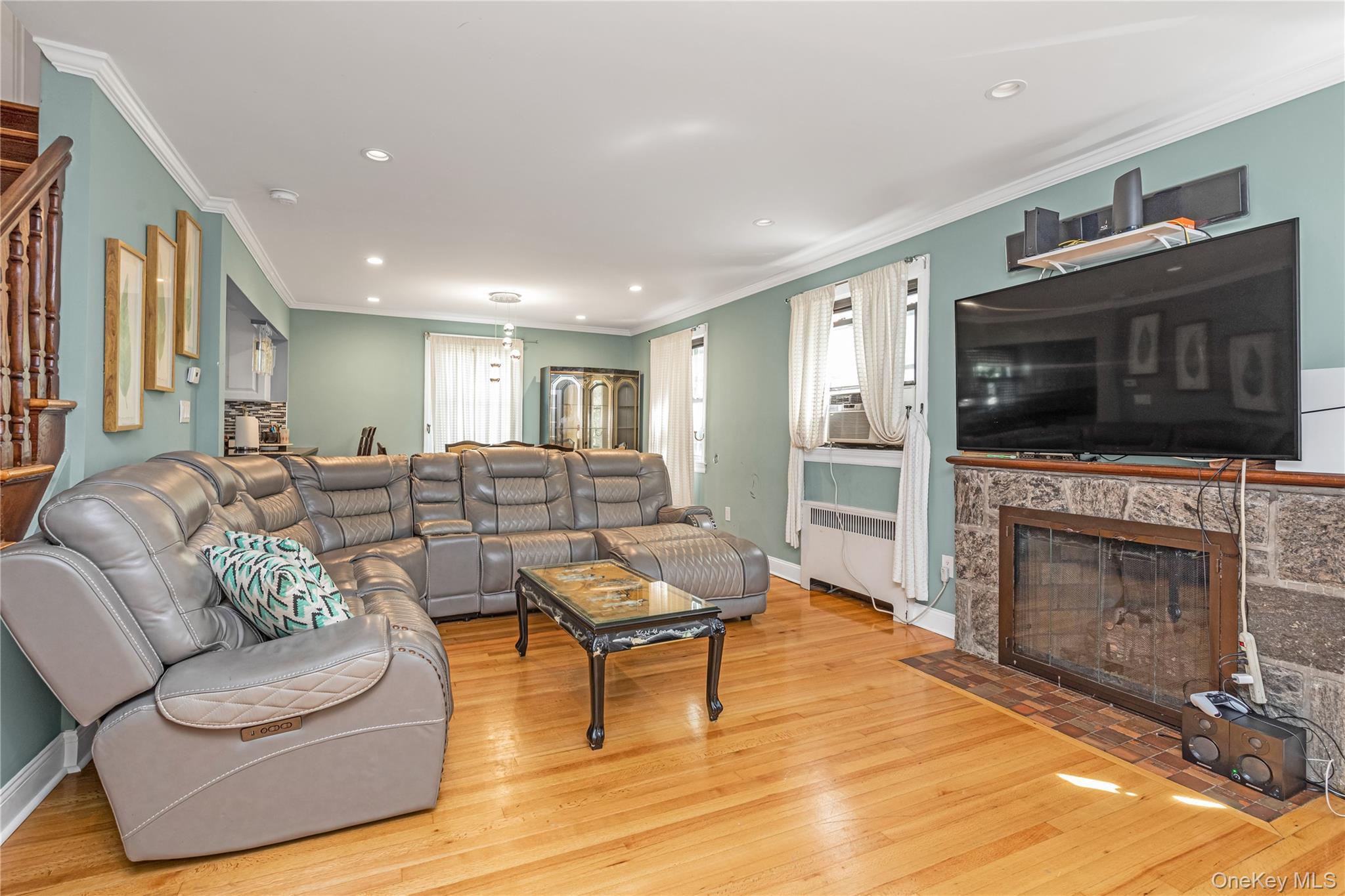 Single Family 100th Avenue Queens, NY 11423, MLS-1052791-4