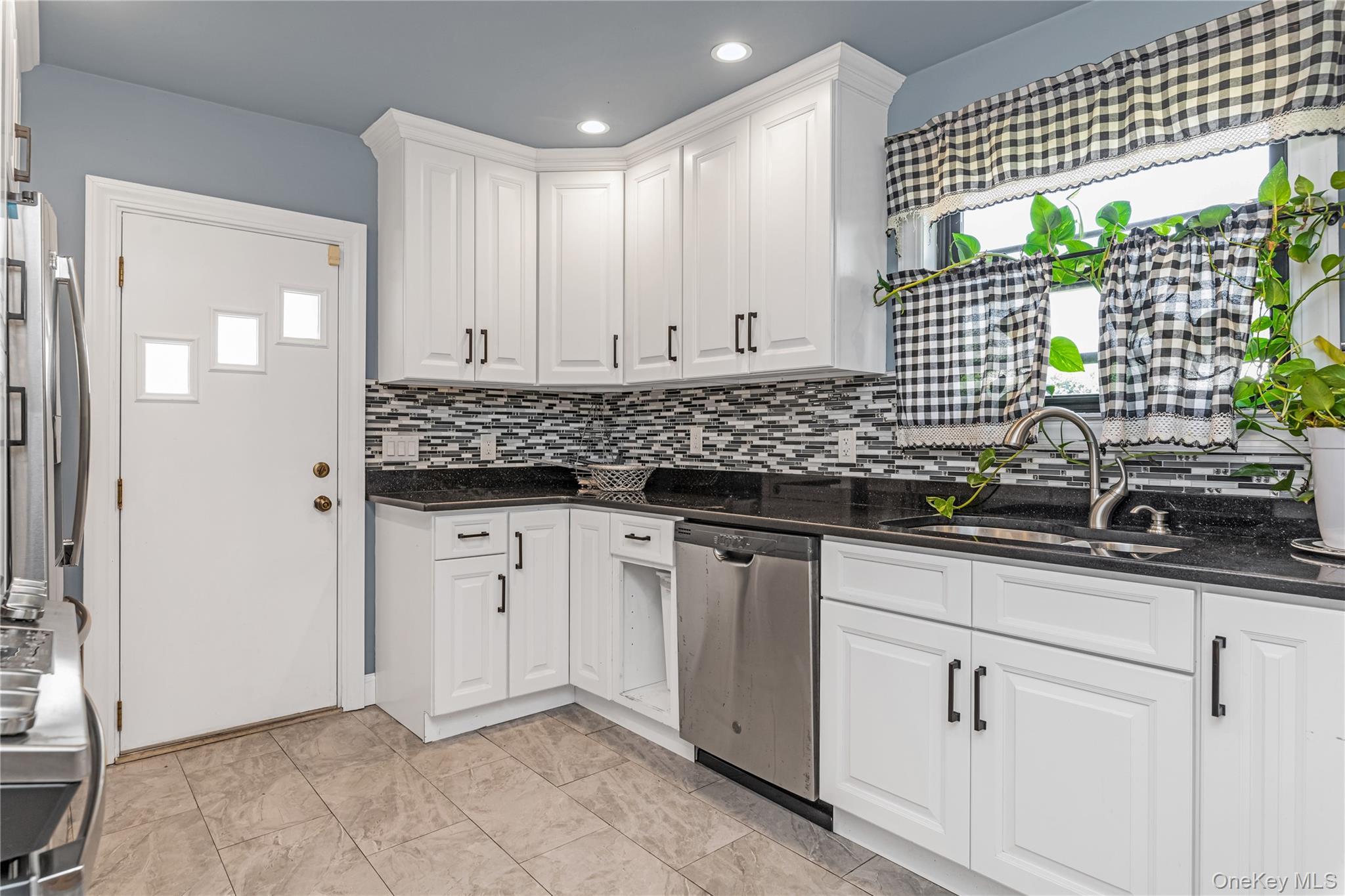Single Family 100th Avenue Queens, NY 11423, MLS-1052791-6