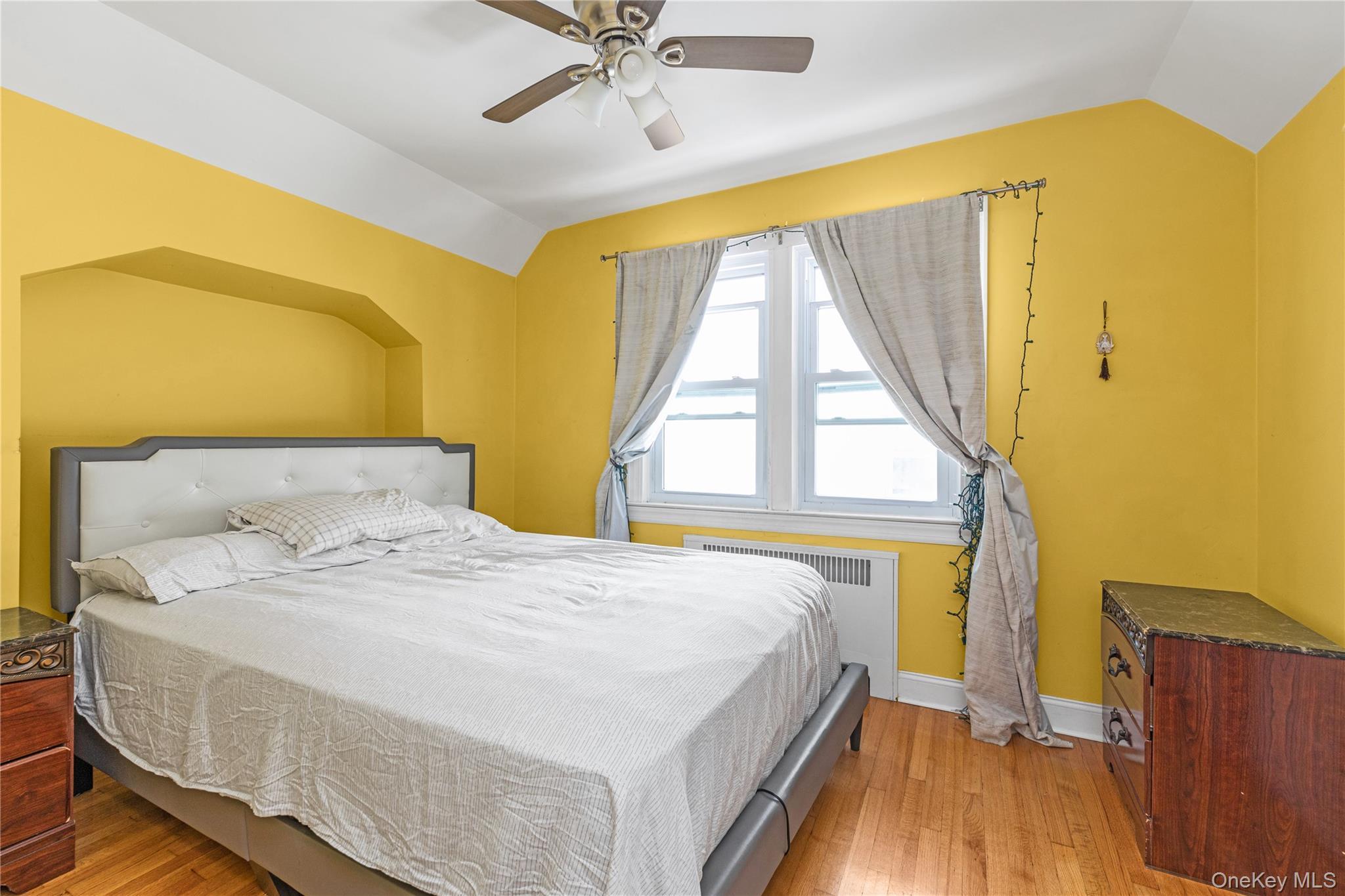 Single Family 100th Avenue Queens, NY 11423, MLS-1052791-9