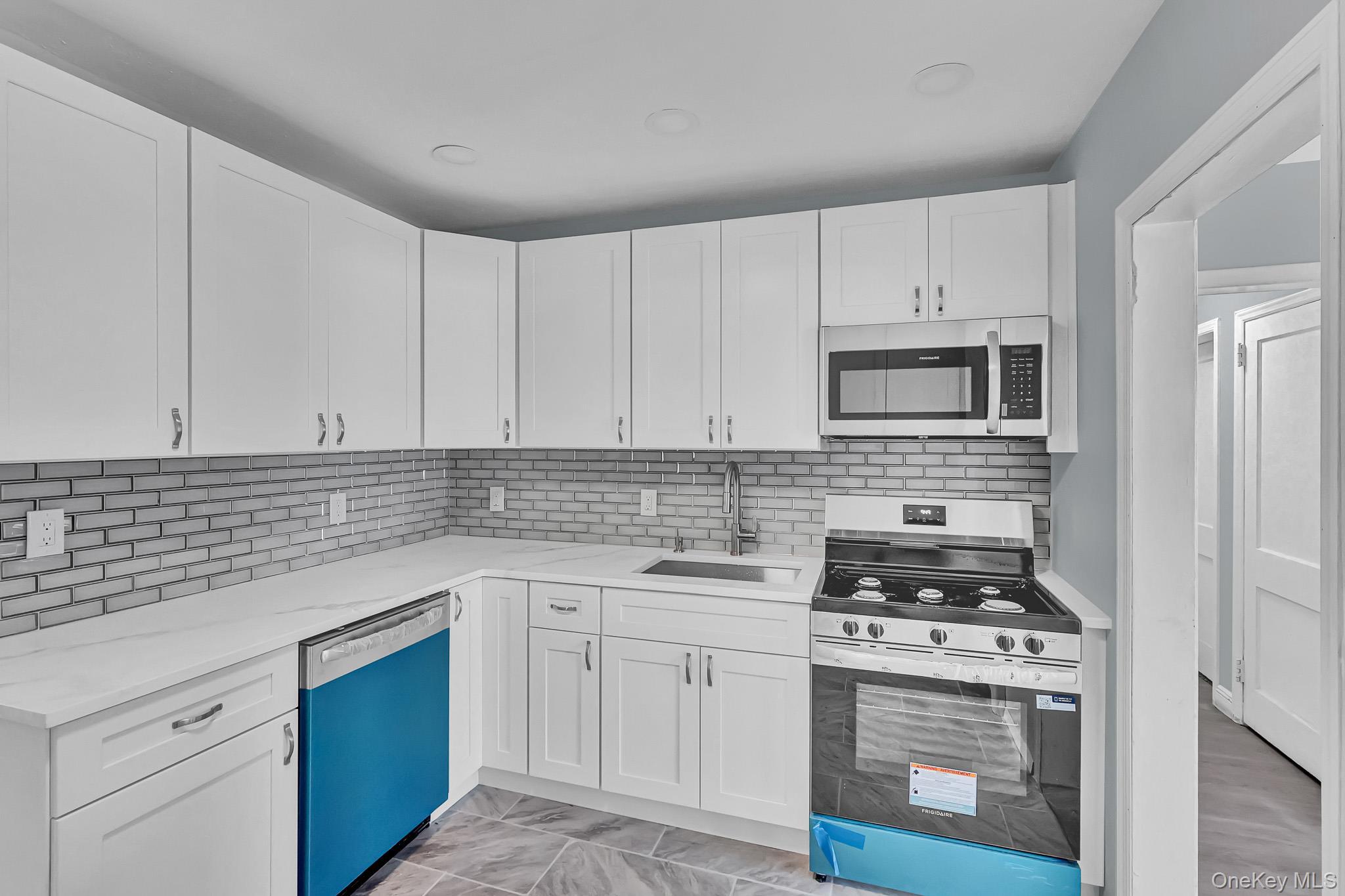 Single Family Manchester Street Nassau County, NY 11590, MLS-1052794-13
