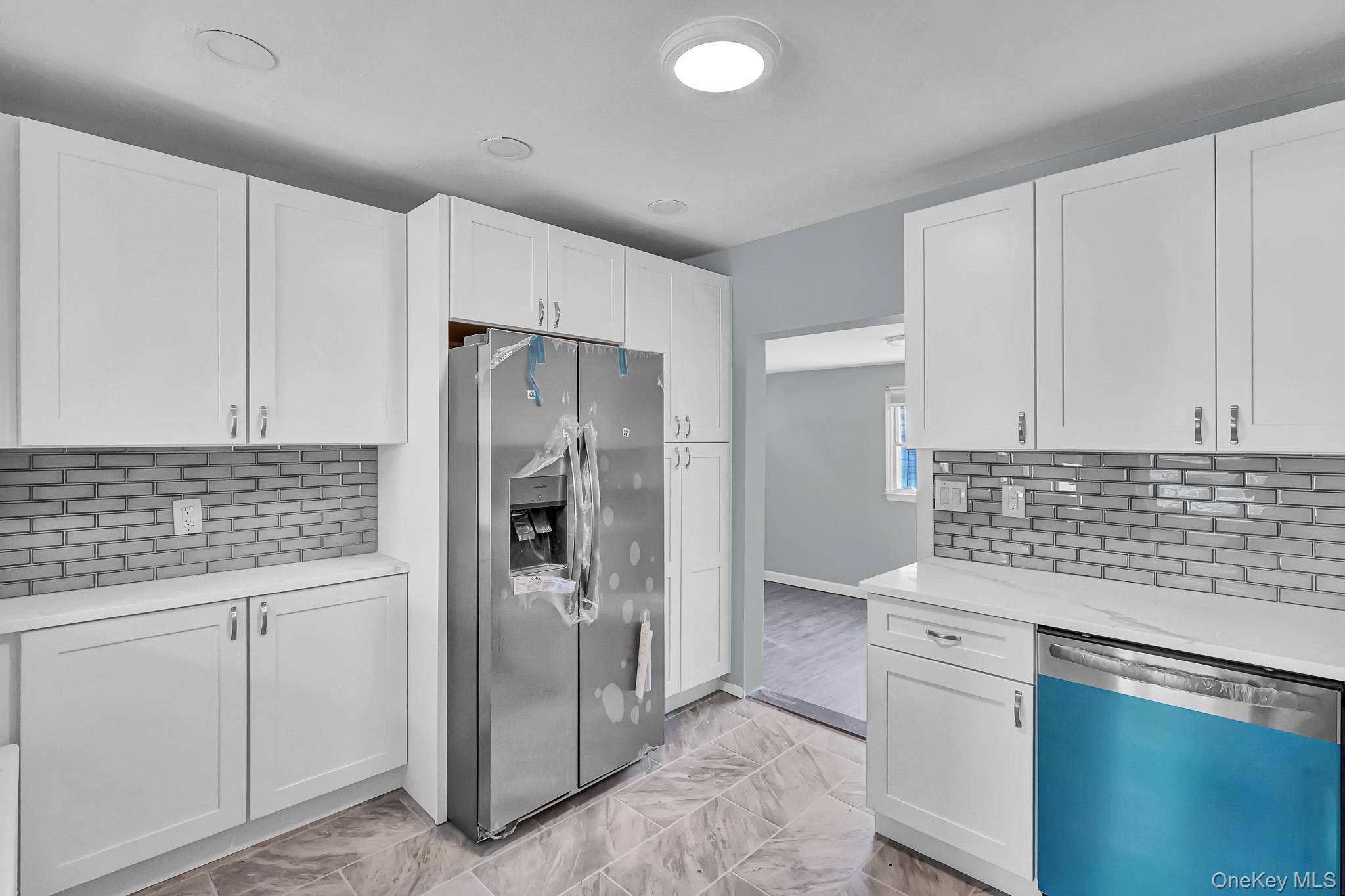 Single Family Manchester Street Nassau County, NY 11590, MLS-1052794-15