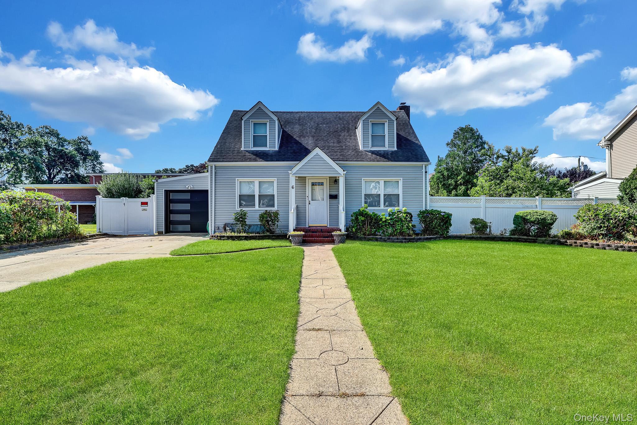 Single Family Manchester Street Nassau County, NY 11590, MLS-1052794-4