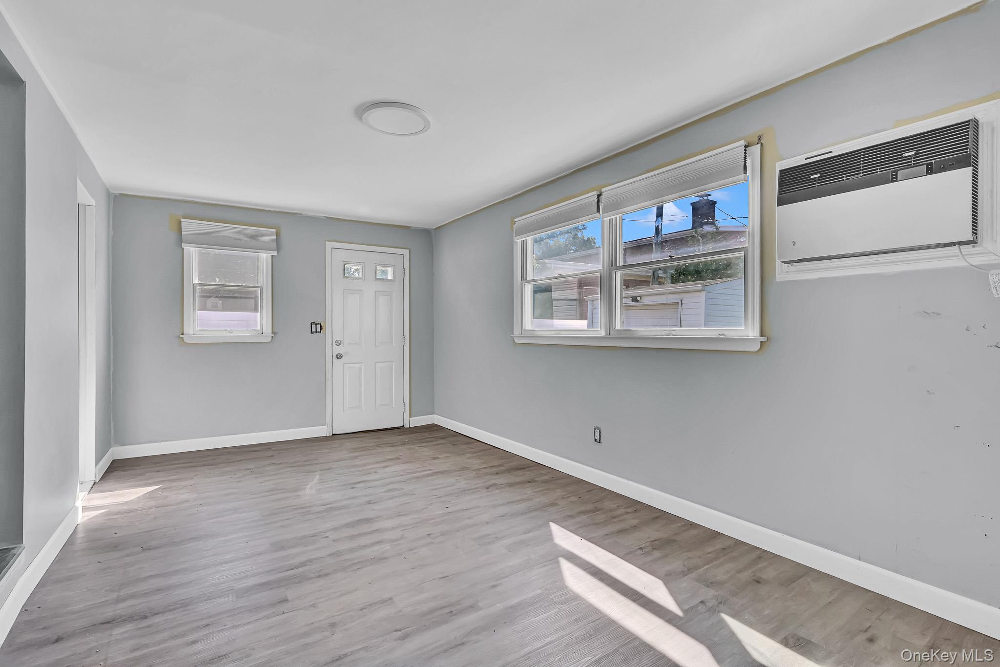 Single Family Manchester Street Nassau County, NY 11590, MLS-1052794-9