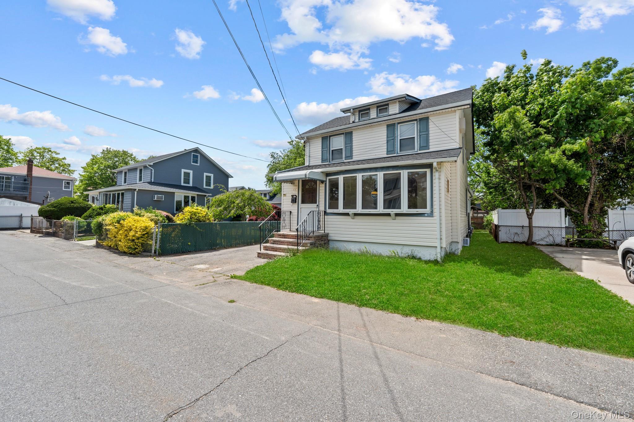 Single Family Lewis Place  Nassau County, NY 11563, MLS-1052811-13