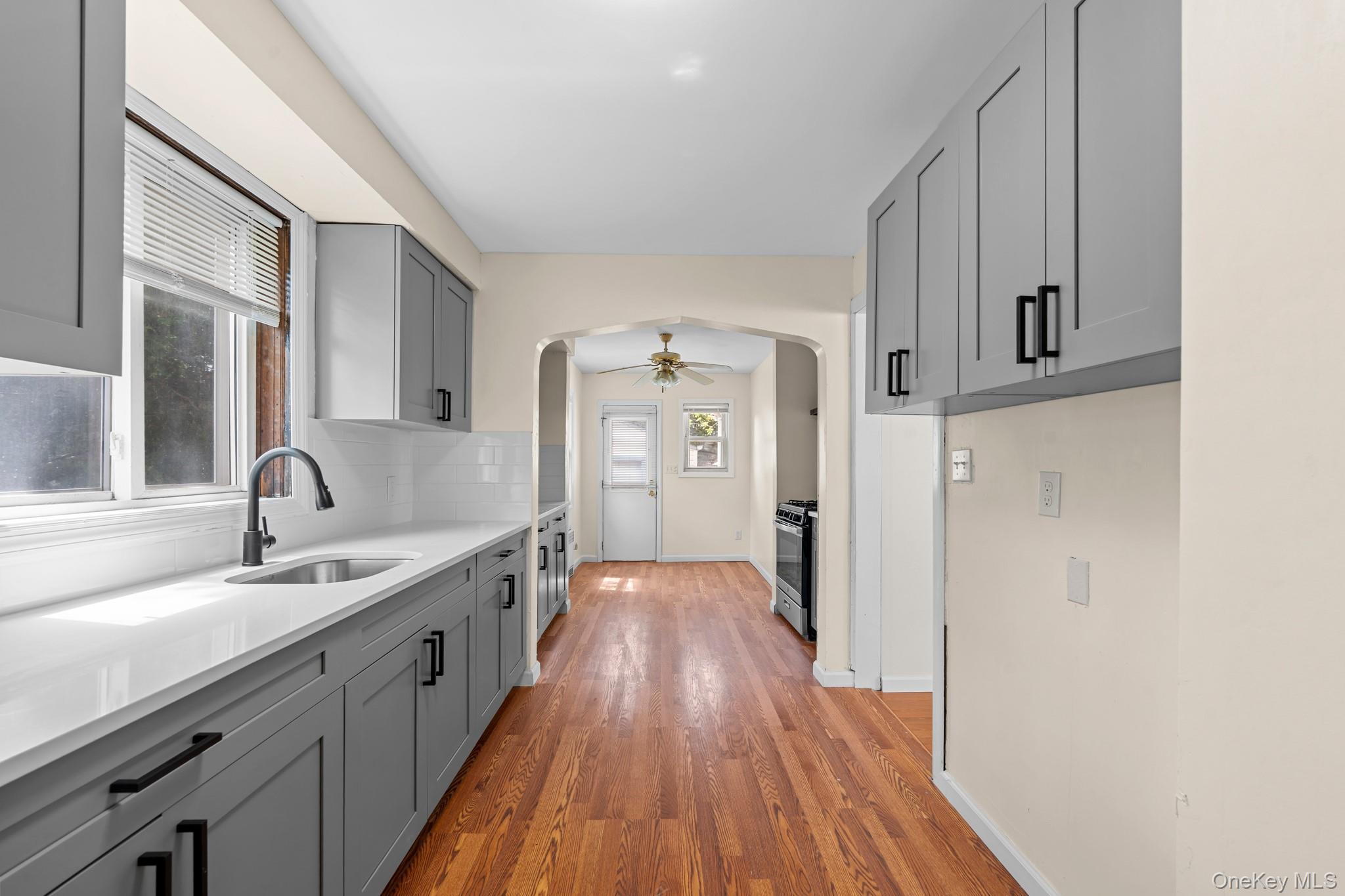 Single Family Lewis Place Nassau County, NY 11563, MLS-1052811-2