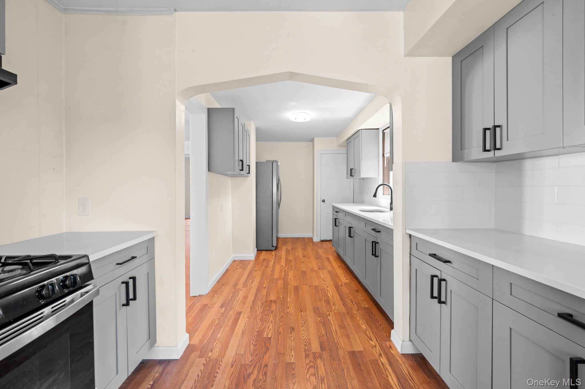 Single Family Lewis Place Nassau County, NY 11563, MLS-1052811-3