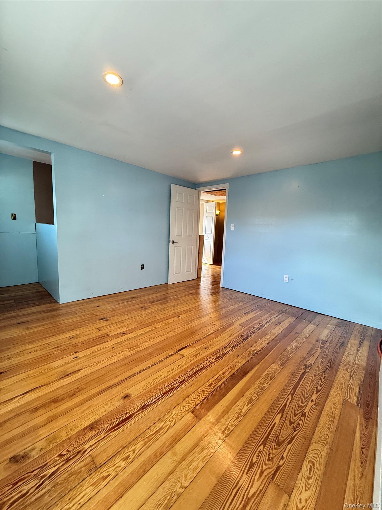 Single Family Montague Avenue Nassau County, NY 11566, MLS-1052818-15