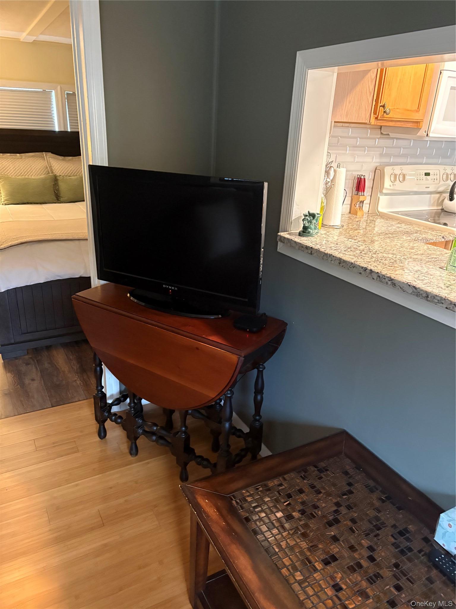 Single Family Mill Road  Suffolk County, NY 11933, MLS-1052823-10