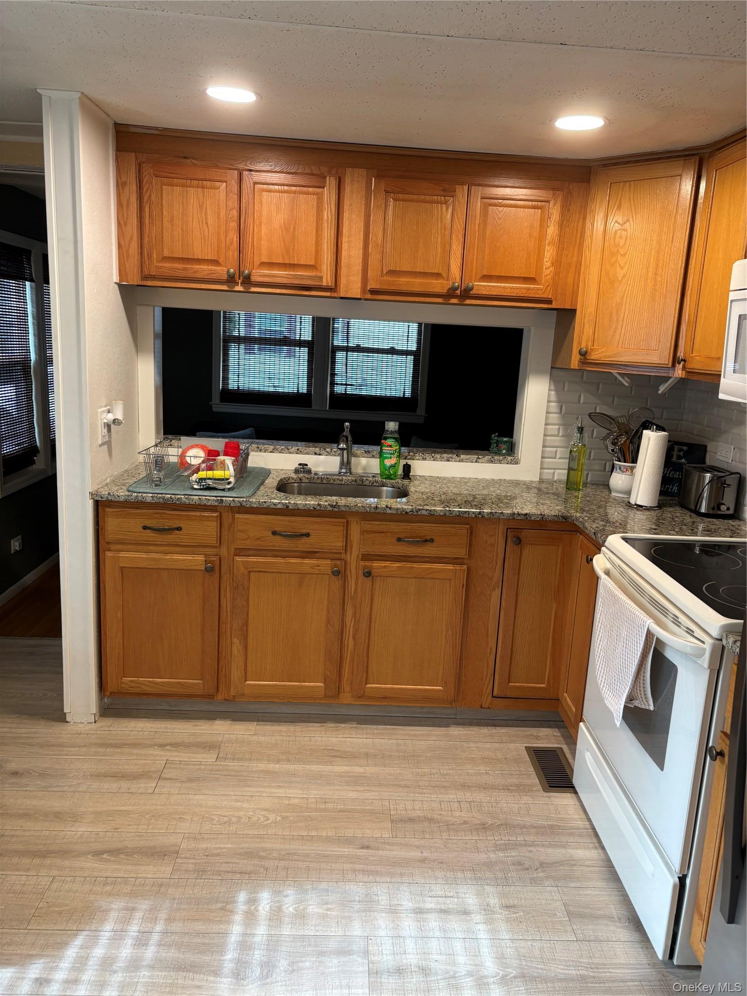 Single Family Mill Road  Suffolk County, NY 11933, MLS-1052823-11